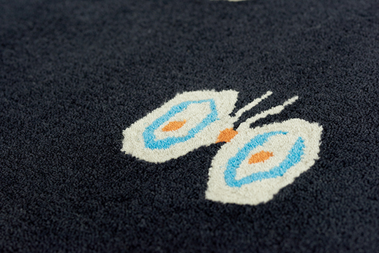 mina perhonen 蝶モチーフラグ　hana hane ラグ mina perhonen 蝶モチーフラグ hana hane ラグ