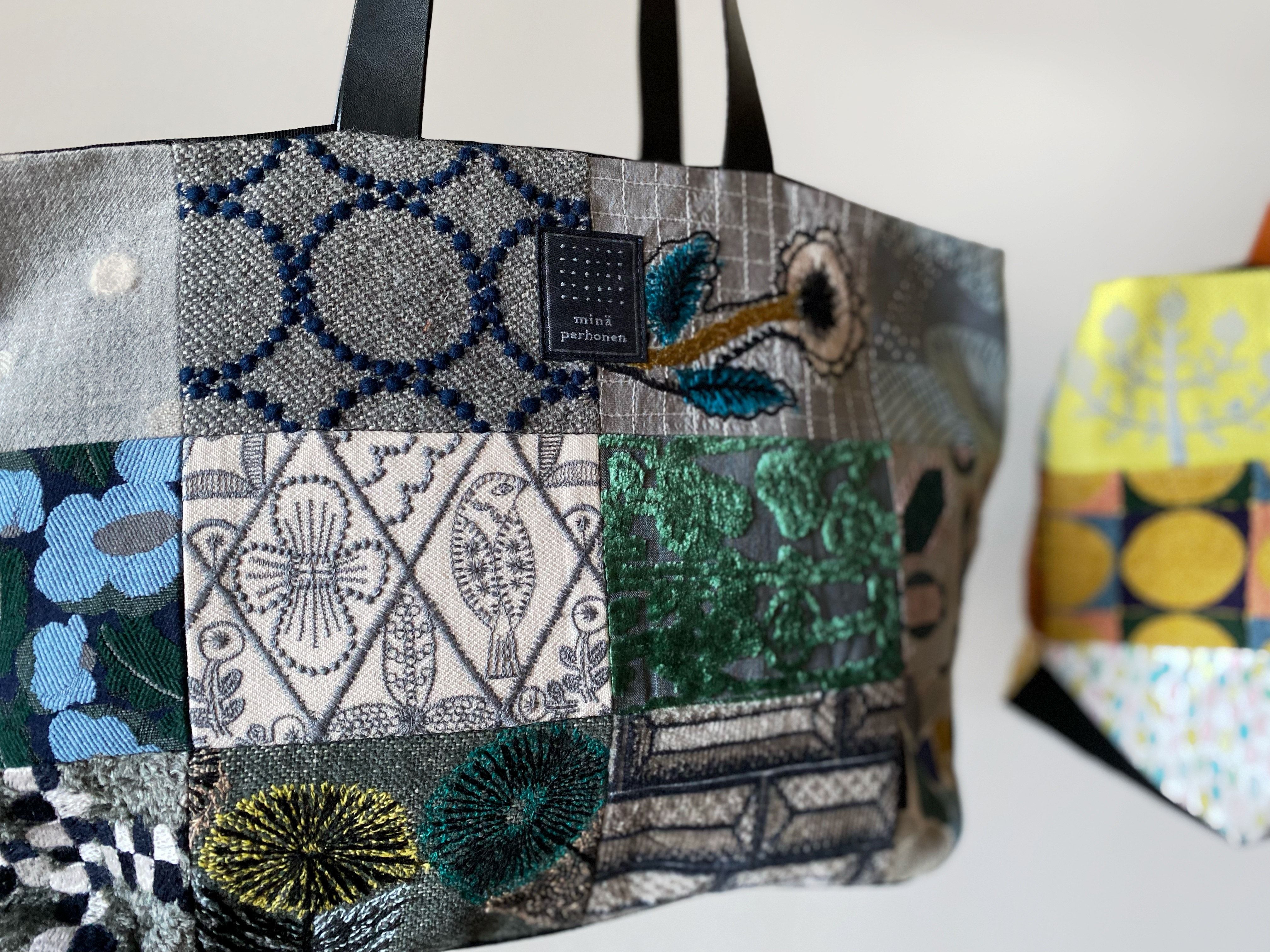 タンバリン　かご編み付きバケツトートバッグ　ミナペルホネン　ハンドメイド タンバリン かご編み付きバケツトートバッグ ミナペルホネン