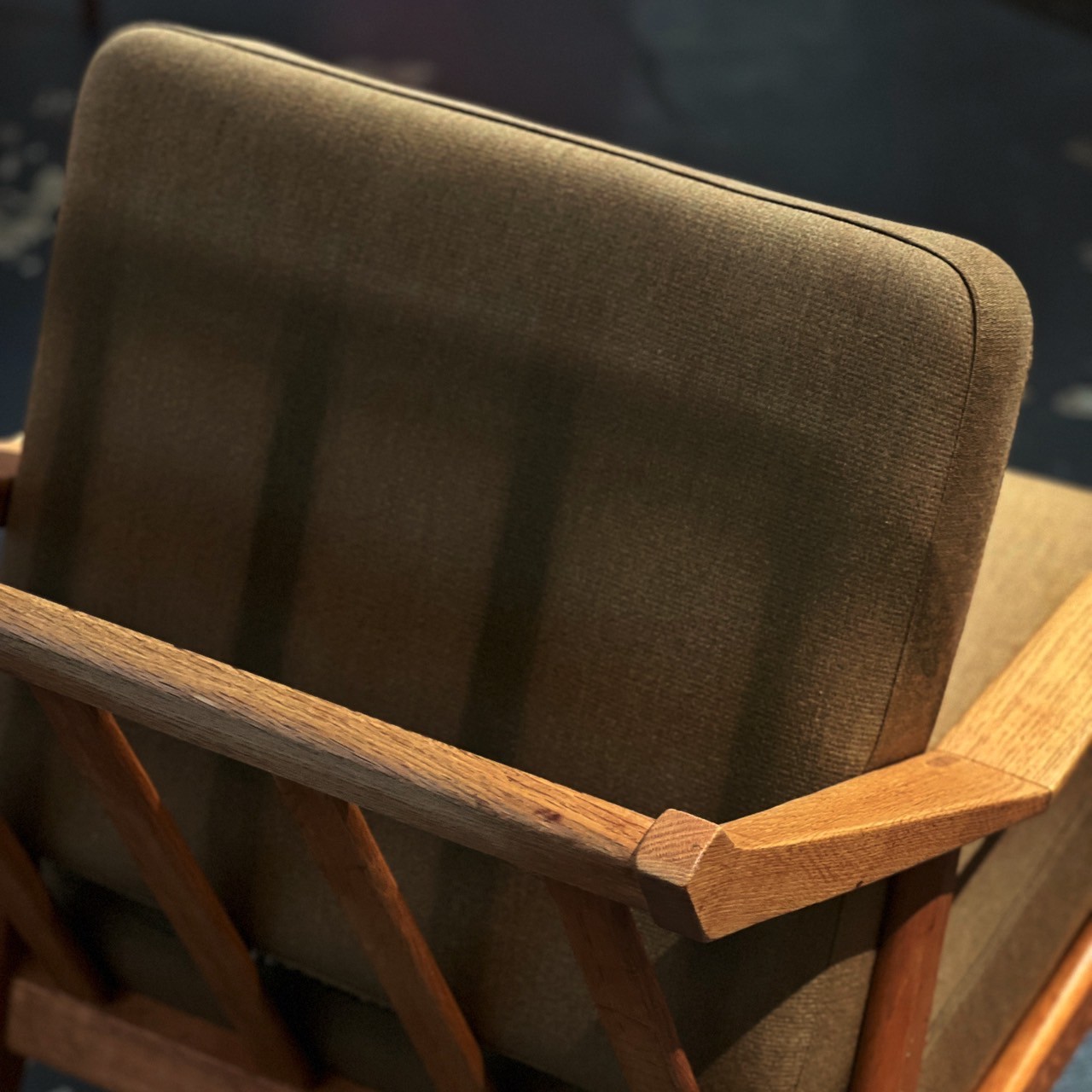 Easy Chair - minä perhonen