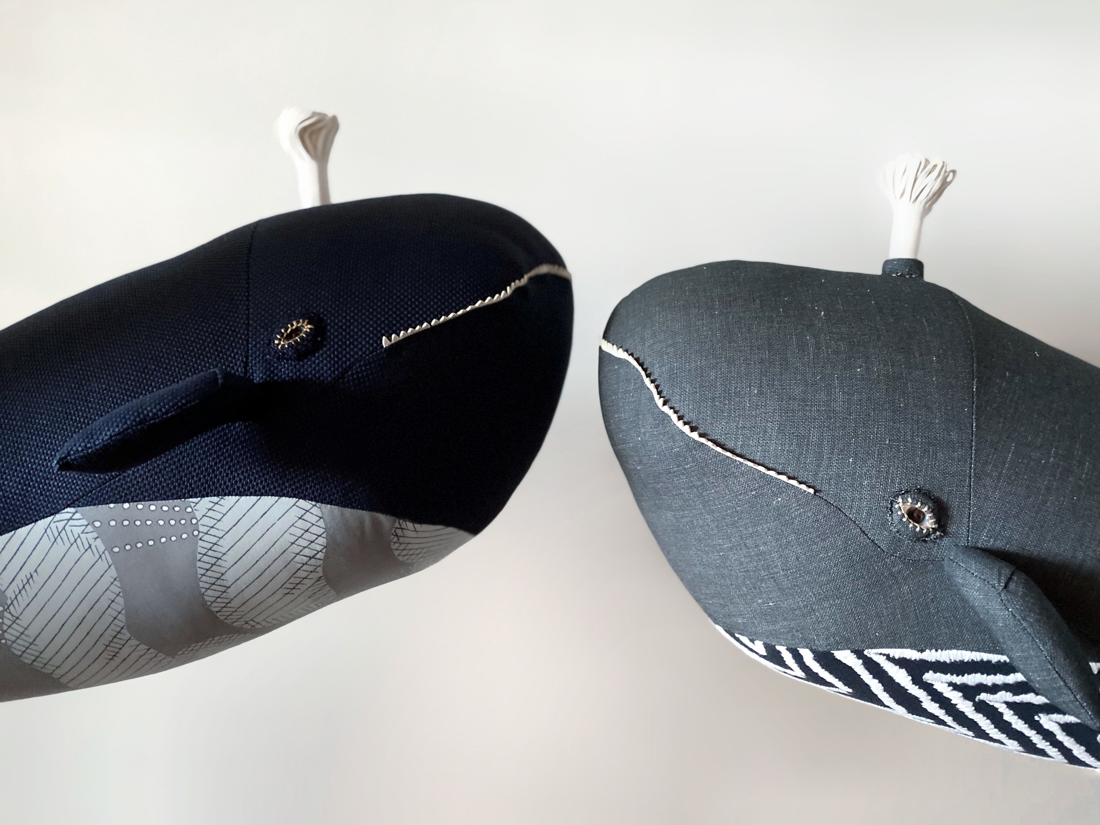 ミナペルホネン Quzyla cushion クジラ　クッション common_ac85-2307-53-1-1.jpg