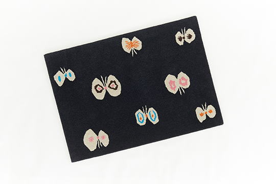 mina perhonen 蝶モチーフラグ　hana hane ラグ 5v_RS_Wt6_Uwi_Ygy_Rzr_Ze_Rsr_H