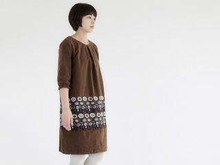 ミナペルホネン　mina perhonen ランドリー　スカート mina perhonen laundry 刺繍のスカート