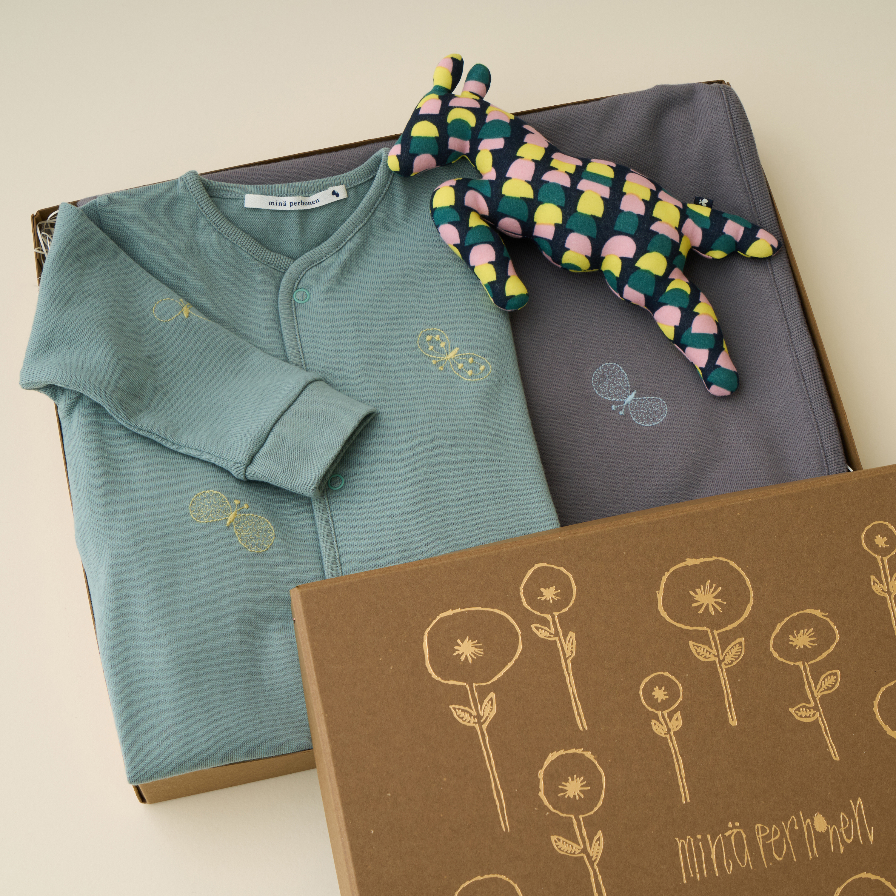 Online Store - minä perhonen