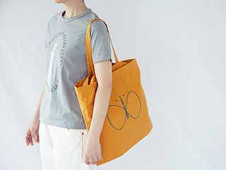 THE SKYTREE SHOPにて、Tシャツやバッグを販売しております