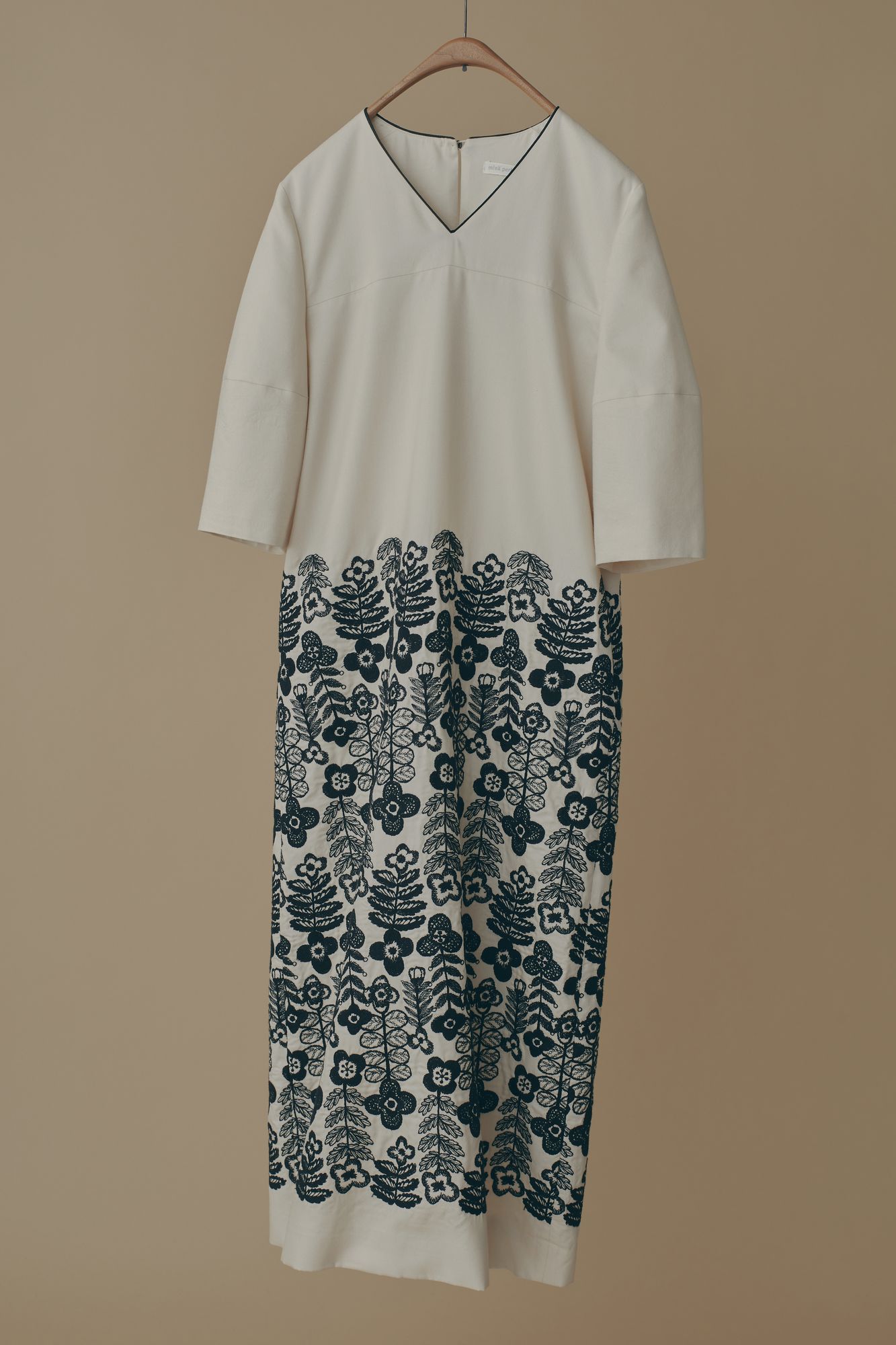 swing garden ランタンスリーブドレス - minä perhonen