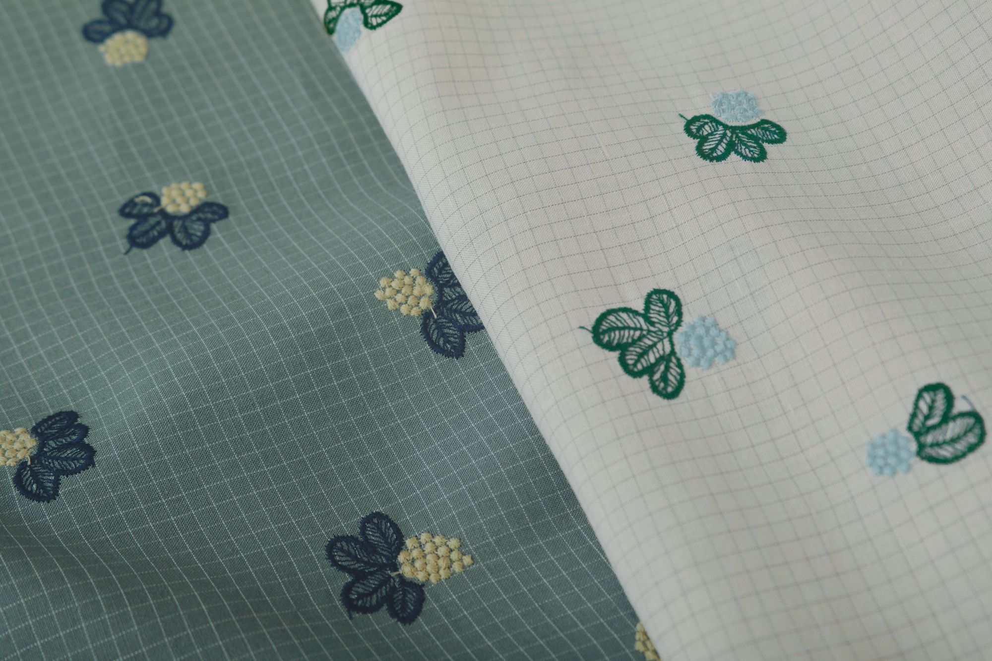 light berry ファブリック - minä perhonen