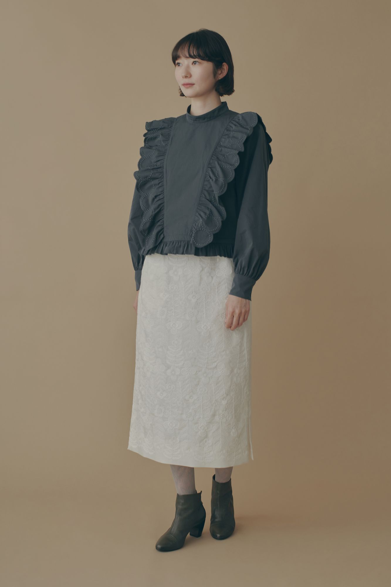 無気力　今月限り！新品！　ミナペルホネン　タンバリン　チュニックブラウス 無気力様専用 今月限り！新品！ ミナペルホネン タンバリン チュニック