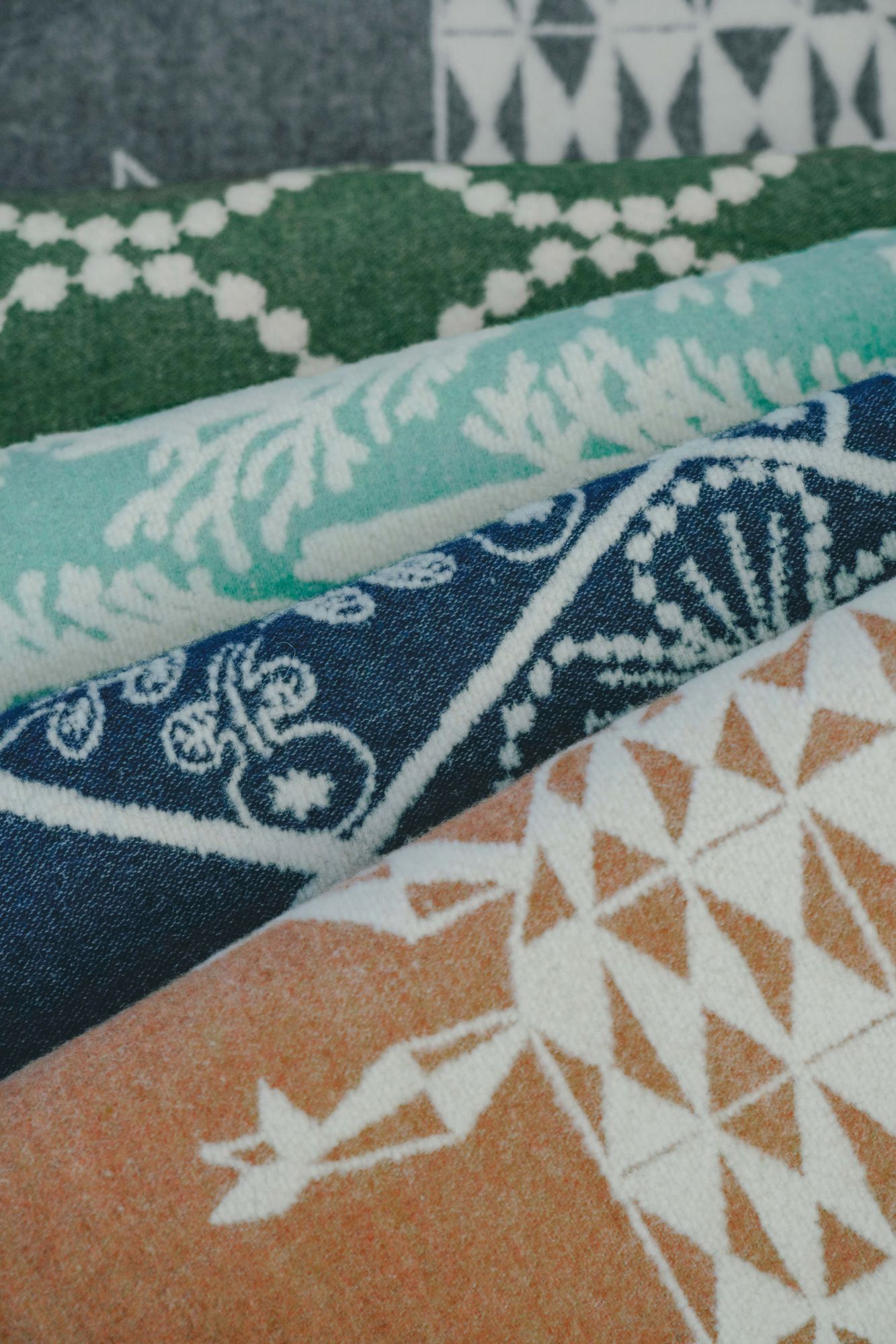 The making of minä perhonen wool blanket vol.2 - minä perhonen