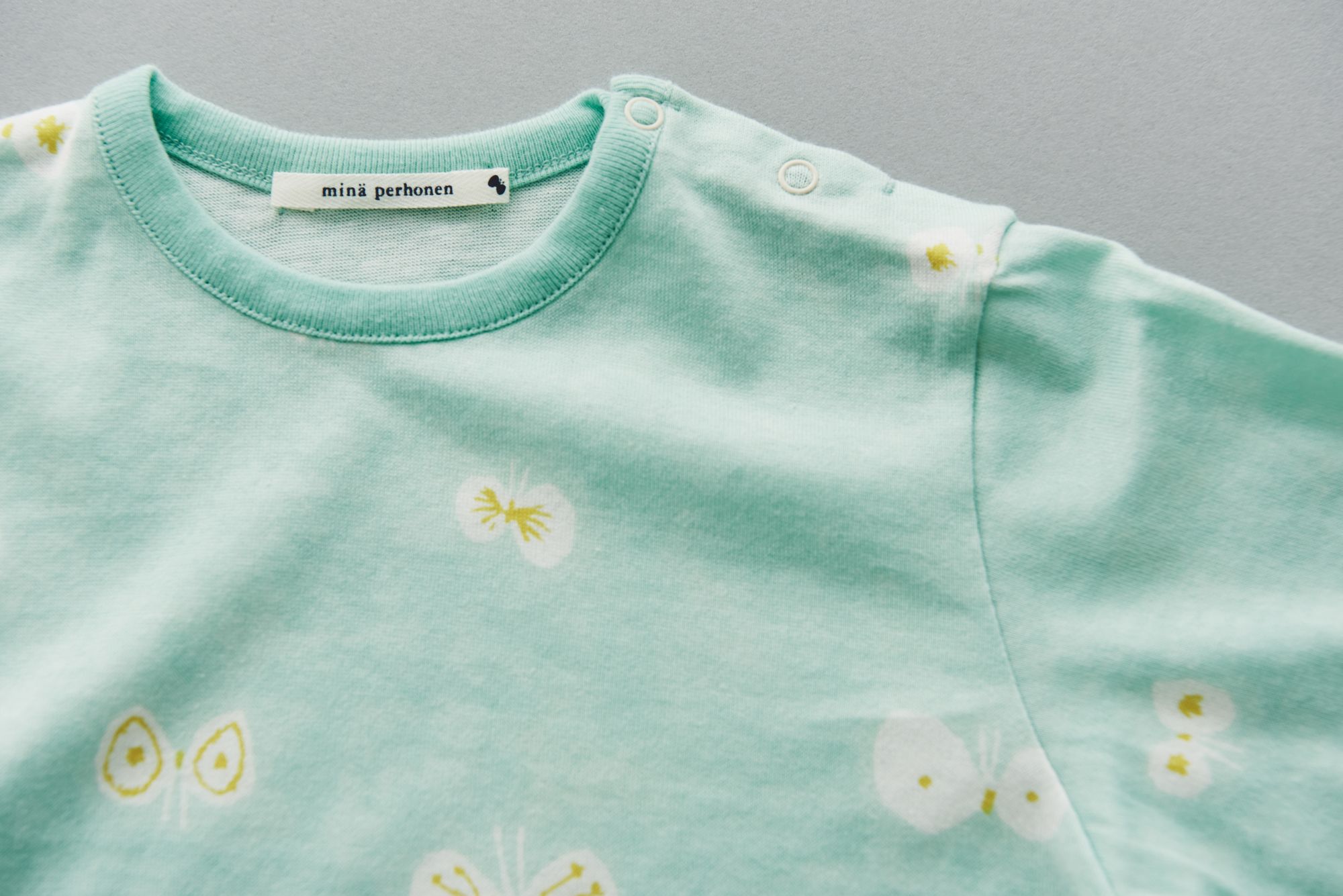 hana hane カットソー - minä perhonen