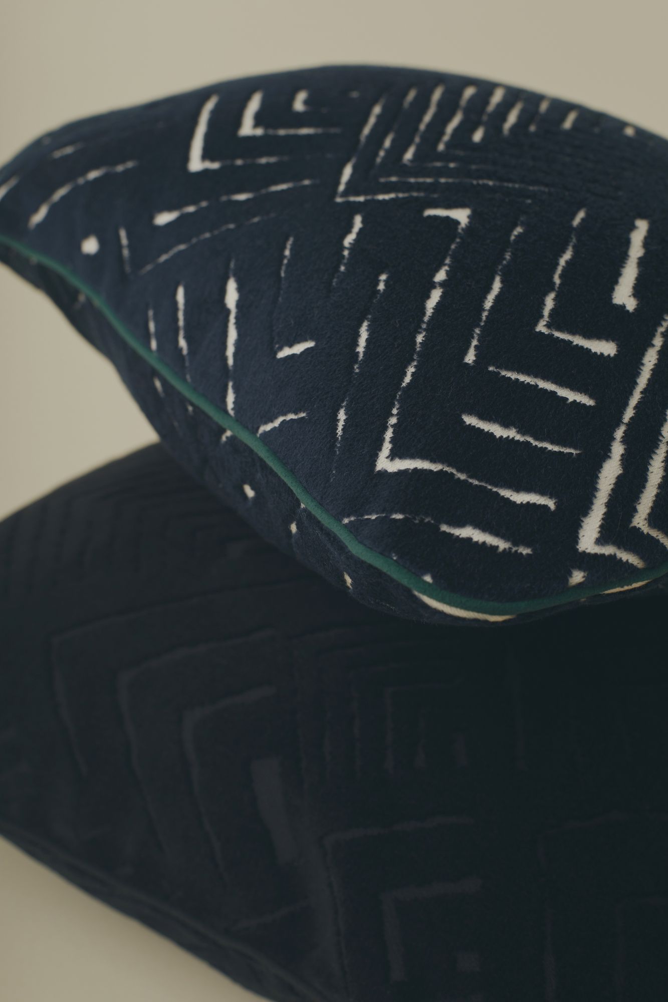 echo gnocchi cushion - minä perhonen