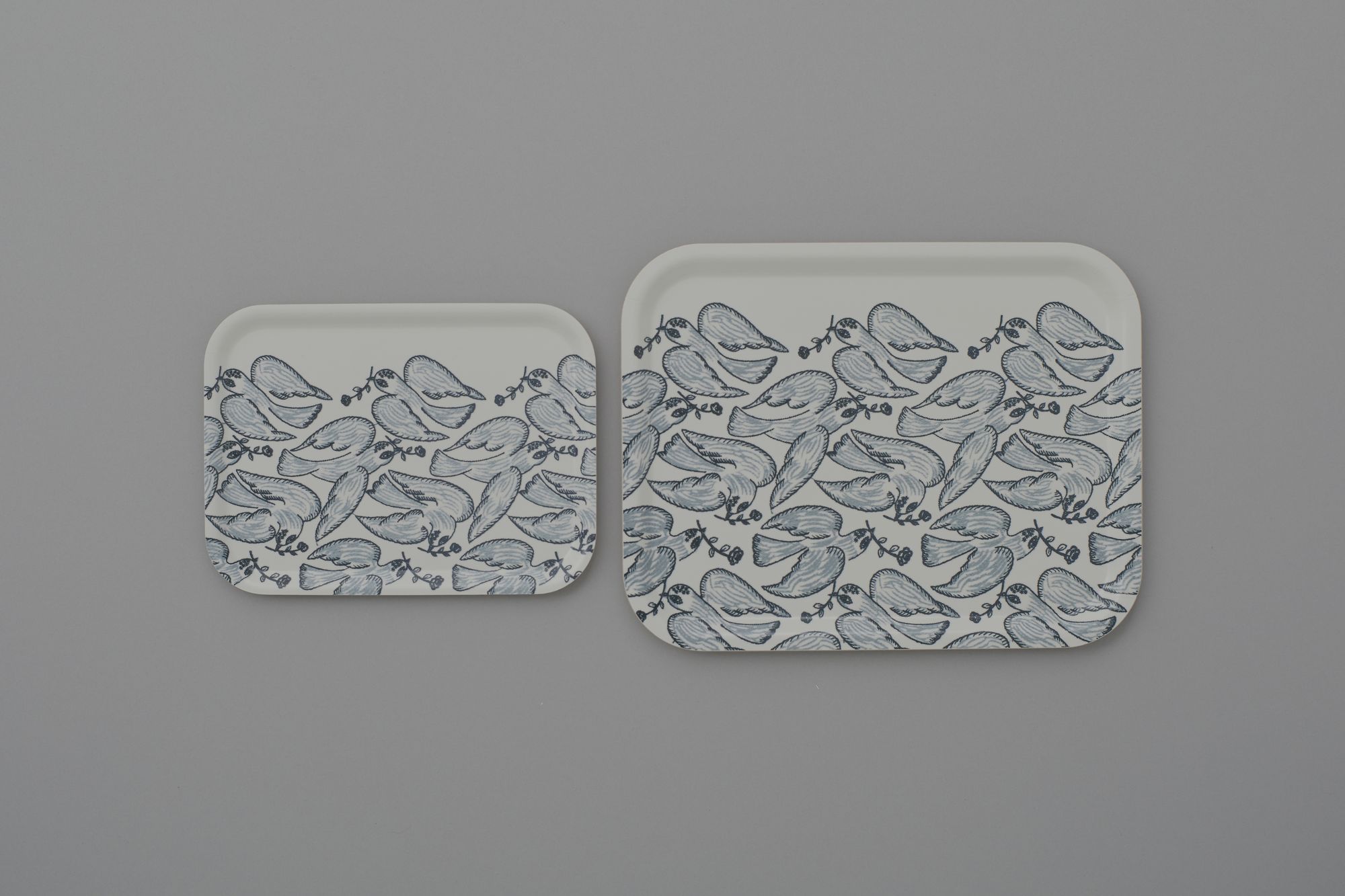 トレイ - minä perhonen