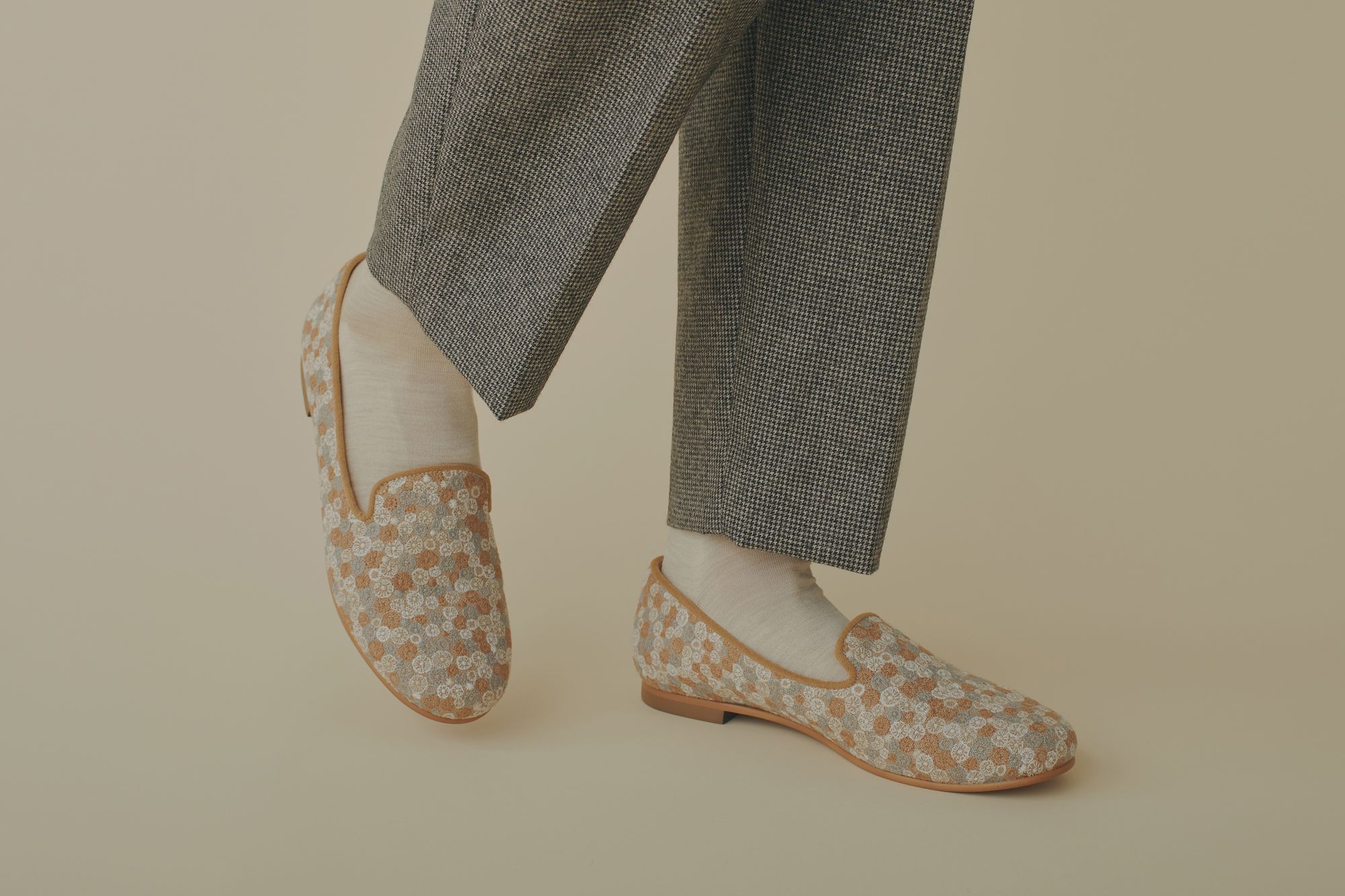 skyful aurinko - minä perhonen