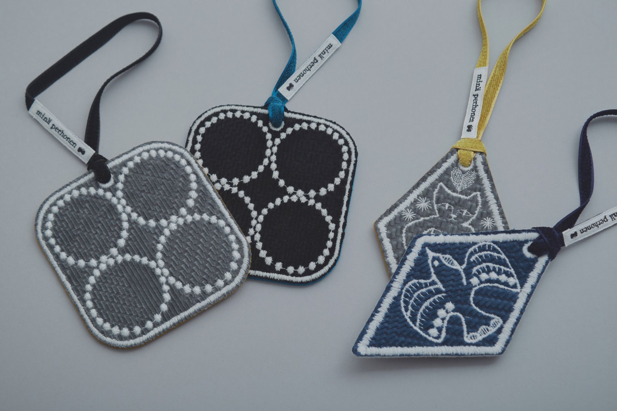 tambourine POUCH - minä perhonen