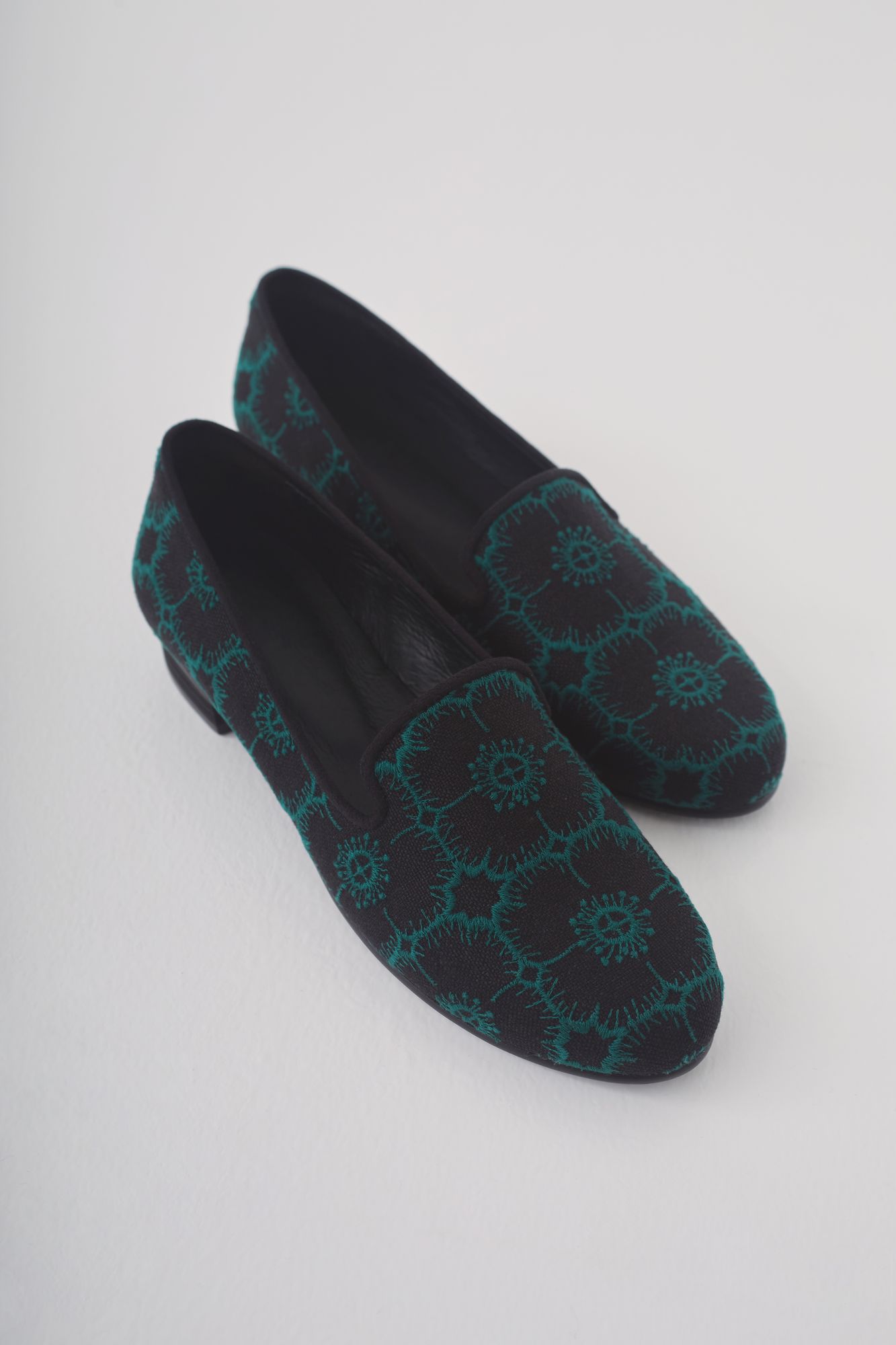 anemone kuu シューズ - minä perhonen