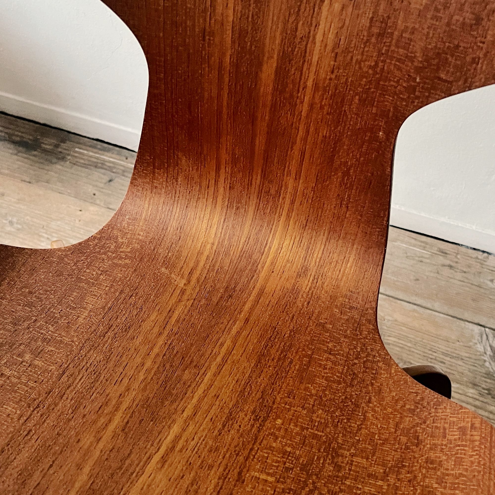 Grand Prix Teak - minä perhonen