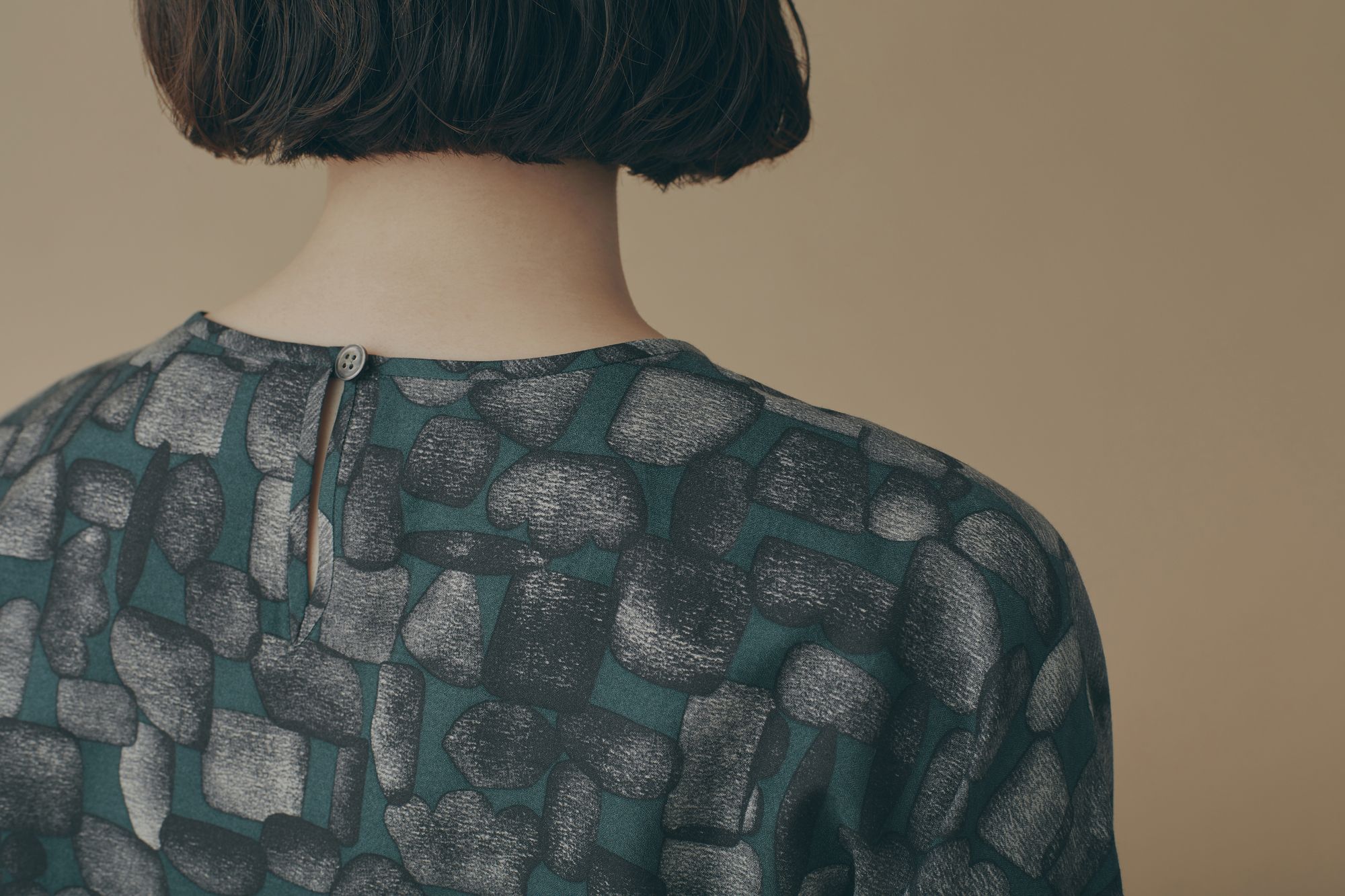 ミナペルホネン yuia ブラウス 定価5.7万】ミナペルホネン mina perhonen yula シルクコットン刺繍