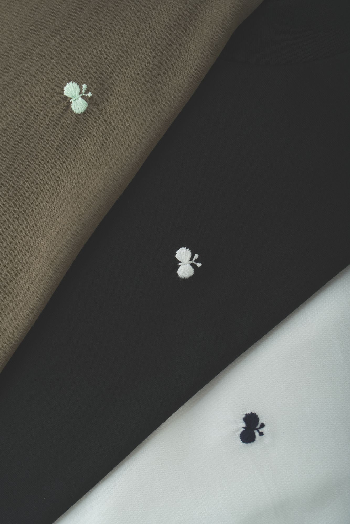 pelata ロングスリーブカットソー - minä perhonen