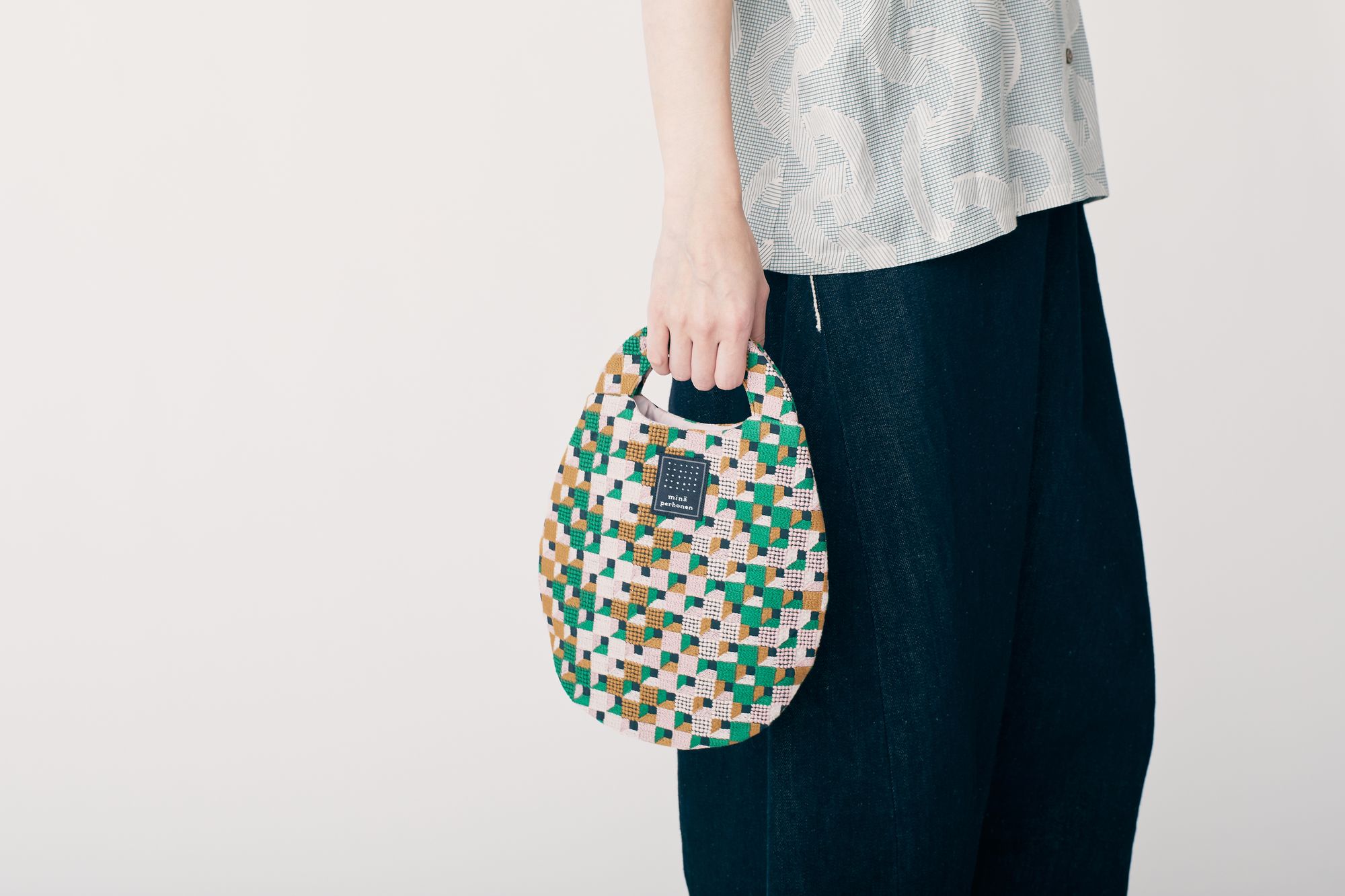 kuutio uzura bag - minä perhonen