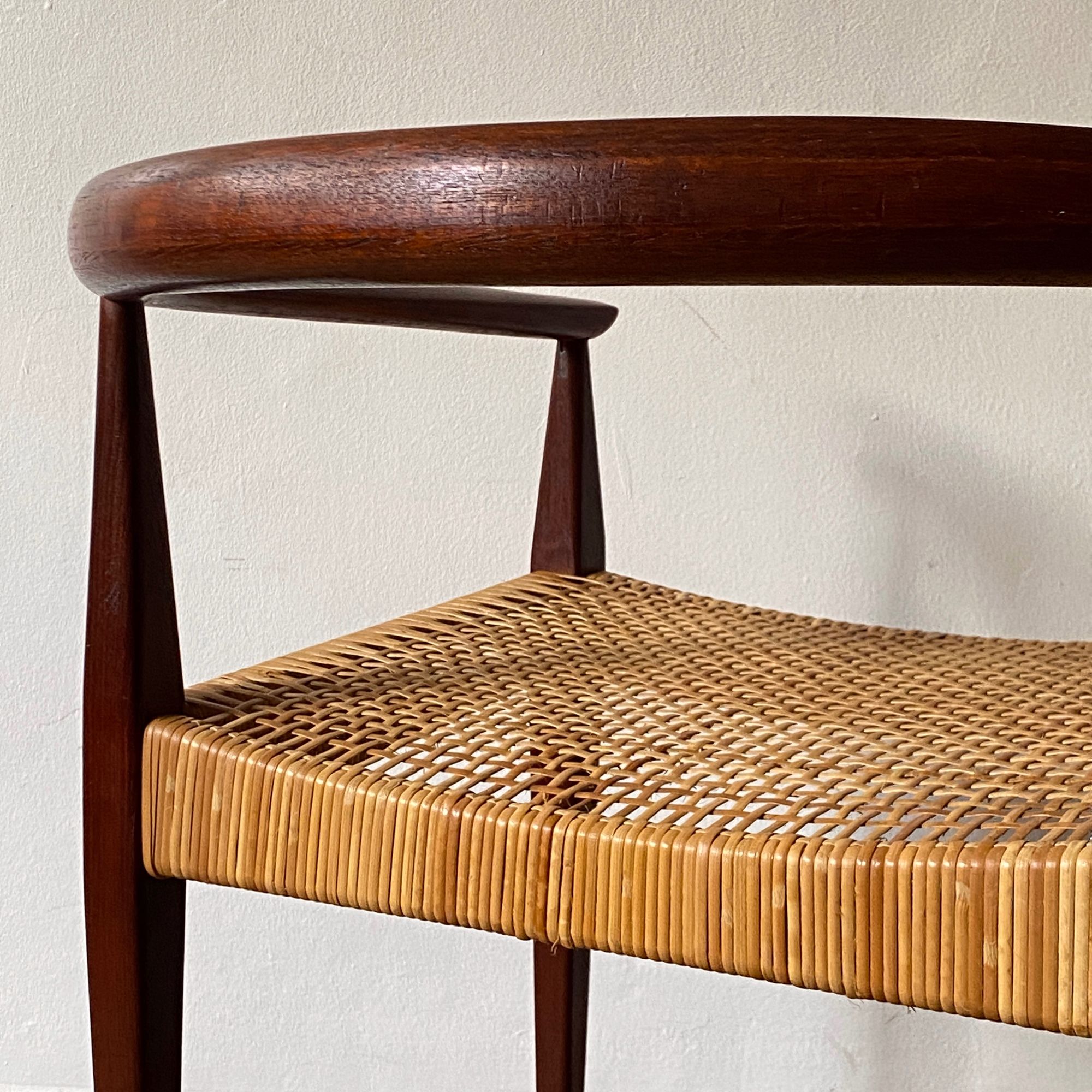 Model 113 Armchair - minä perhonen