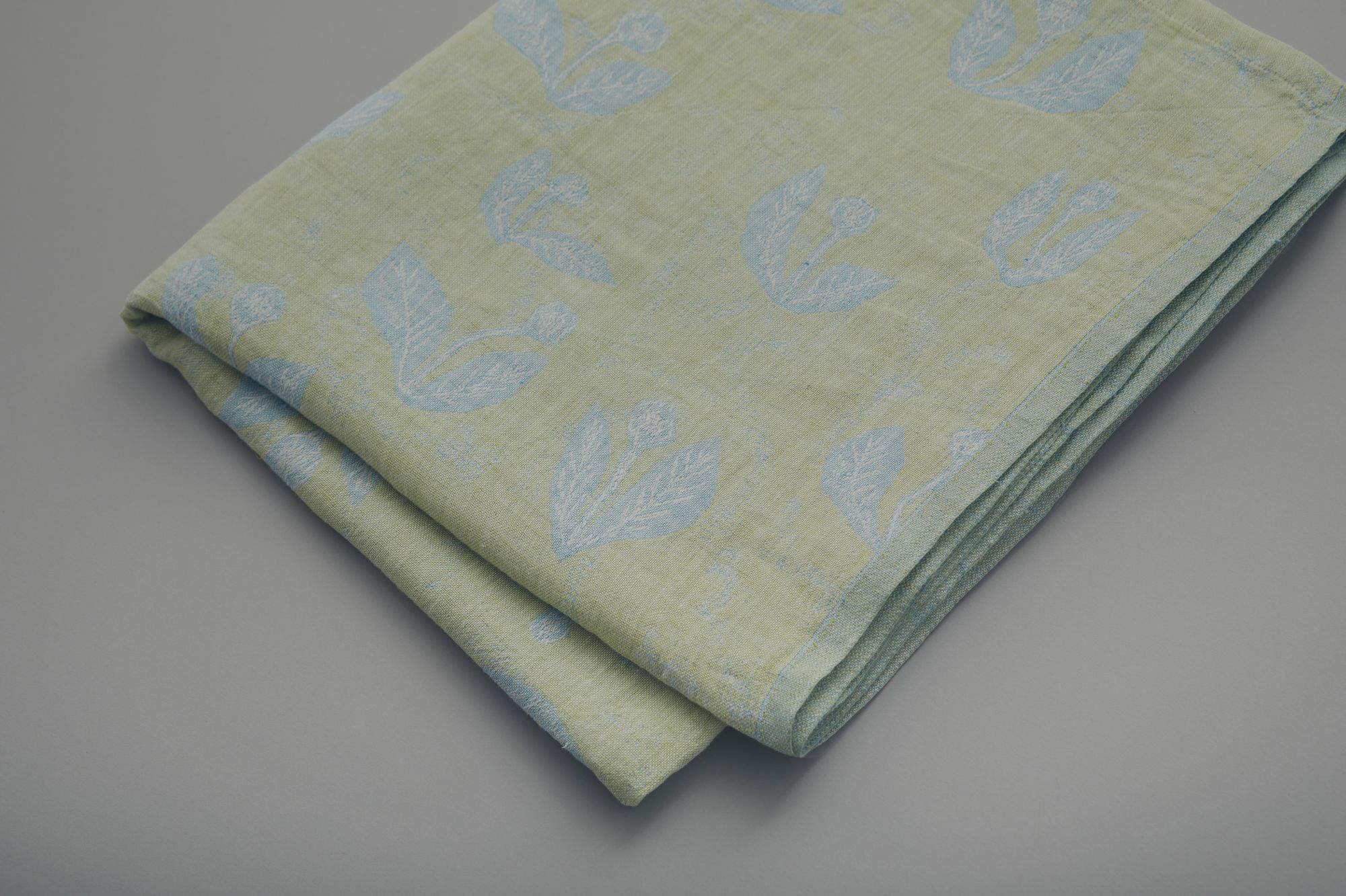 ミナペルホネンKESÄKUKKAマルチクロス
＜LAPUAN KANKURIT＞ KESÄKUKKA マルチクロス - minä perhonen