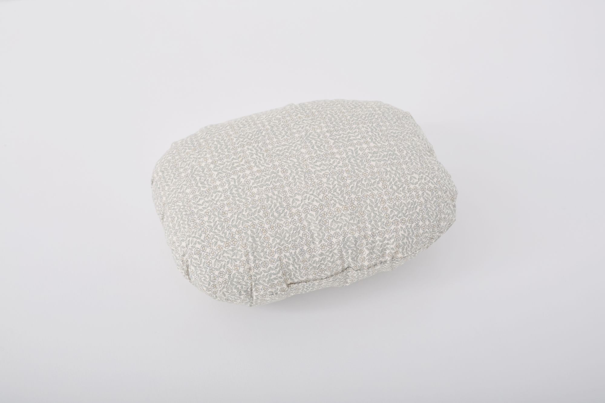 anone-anone kiwi cushion - minä perhonen