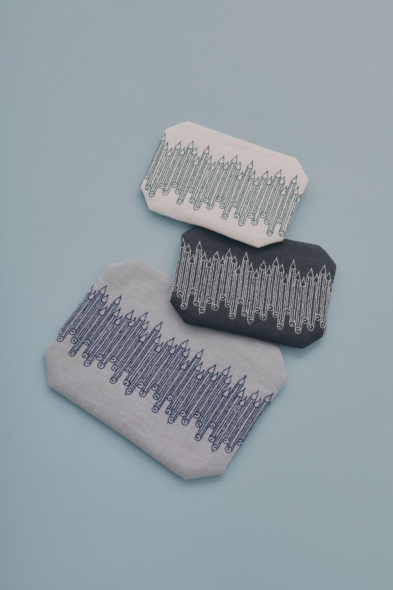 ミナペルホネン　ポンピア　ぺたんこポーチ　【試作品】 ミナペルホネン ポンピア ぺたんこポーチ 【試作品】 - メルカリ