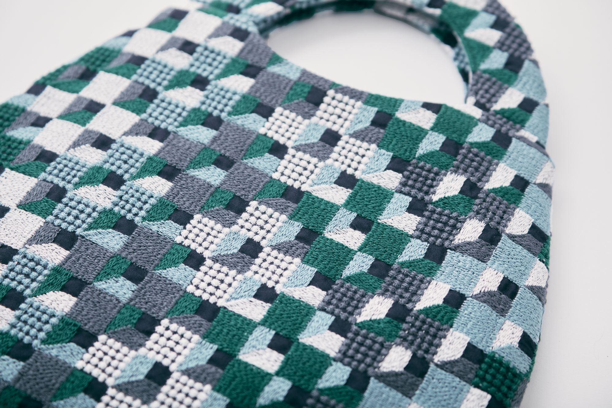 kuutio uzura bag - minä perhonen