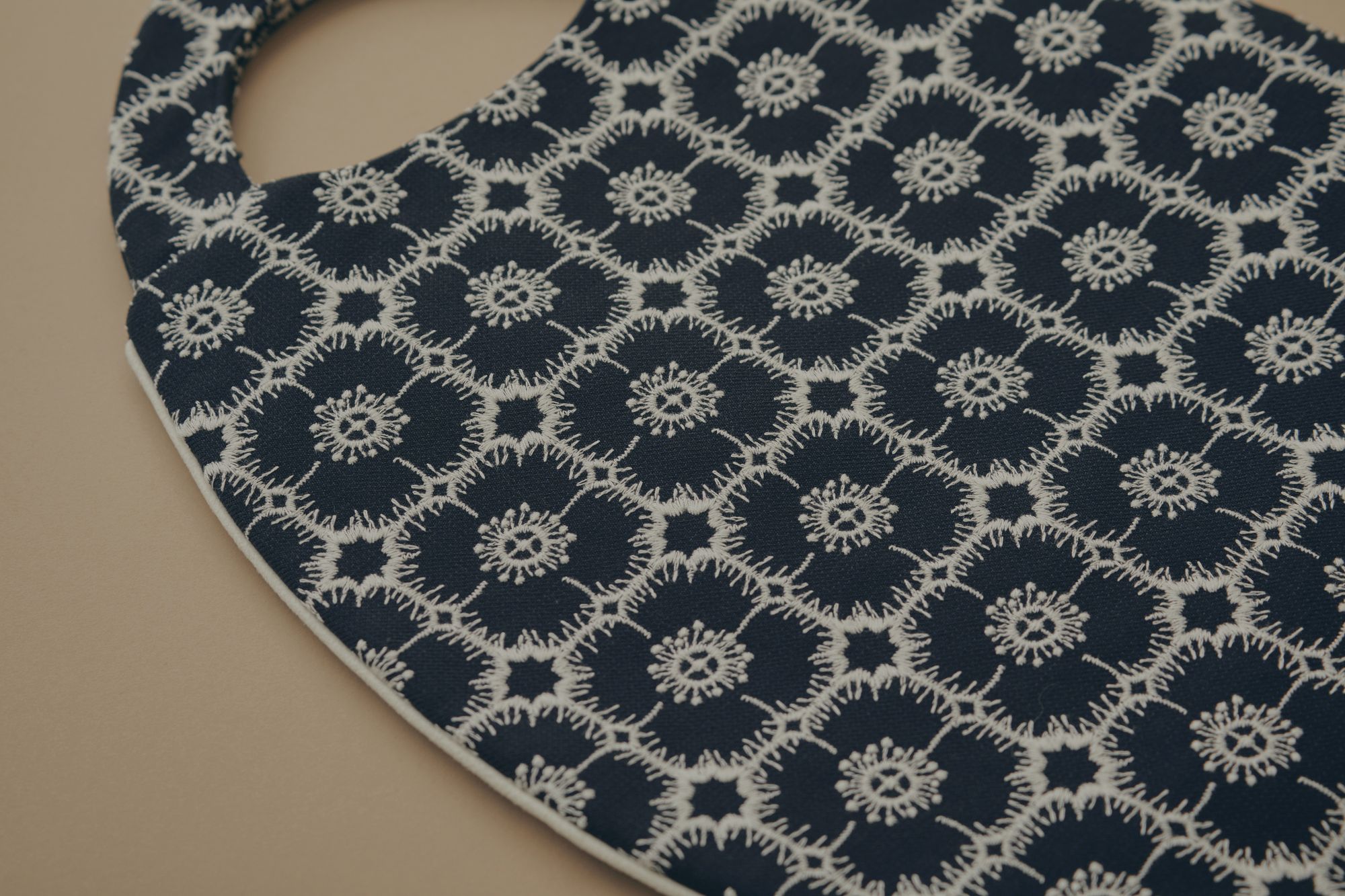 anemone エッグバッグ - minä perhonen