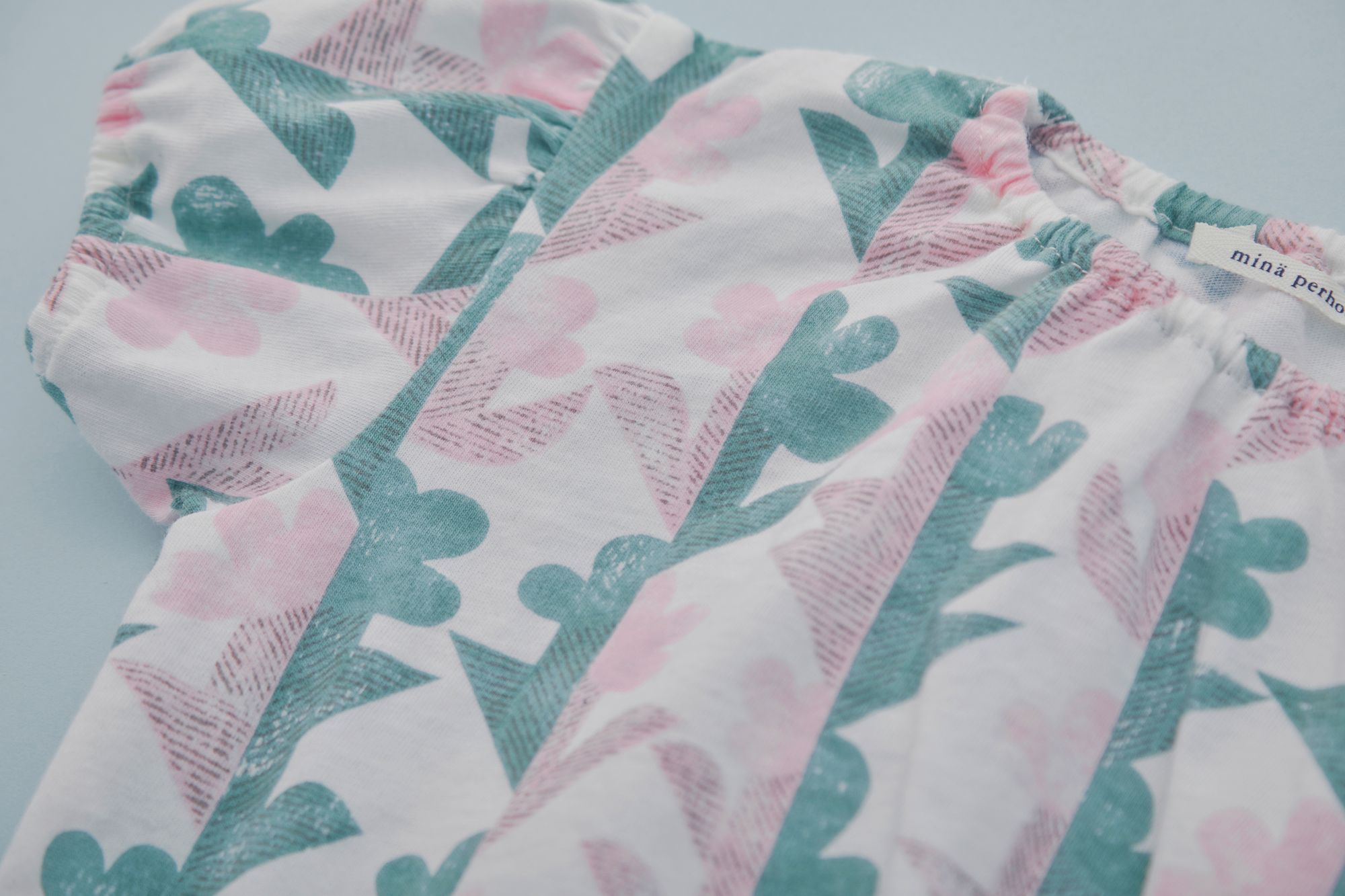 ミナペルホネン twin flower カットソー 40 美品 コットン100 mina perhonen twin flower カットソーワンピース - ミナペルホネン