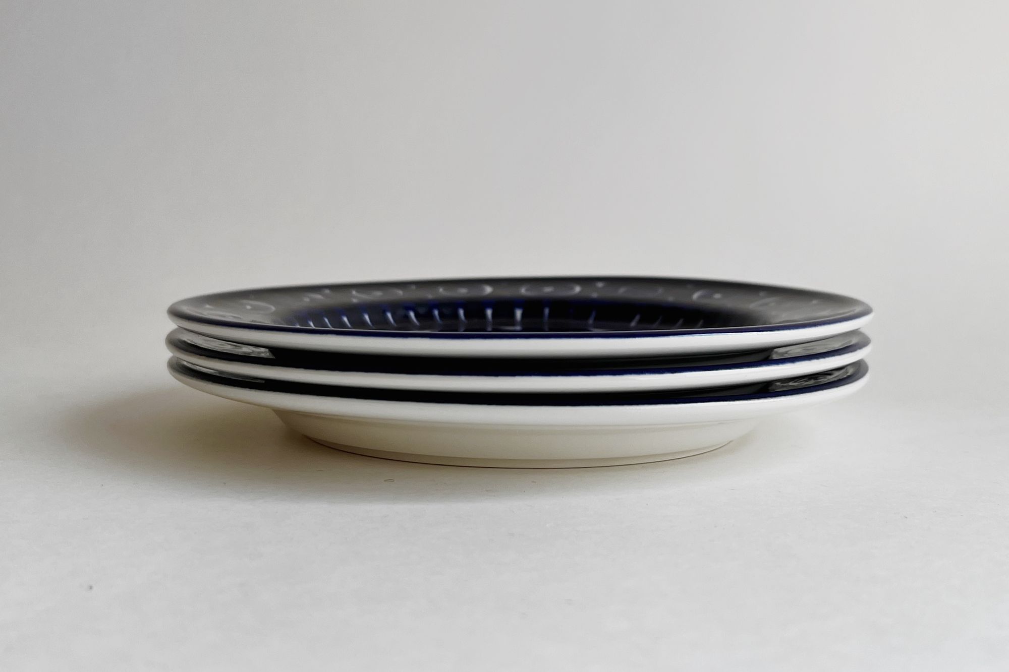 Valencia Bread Plate 17cm - minä perhonen