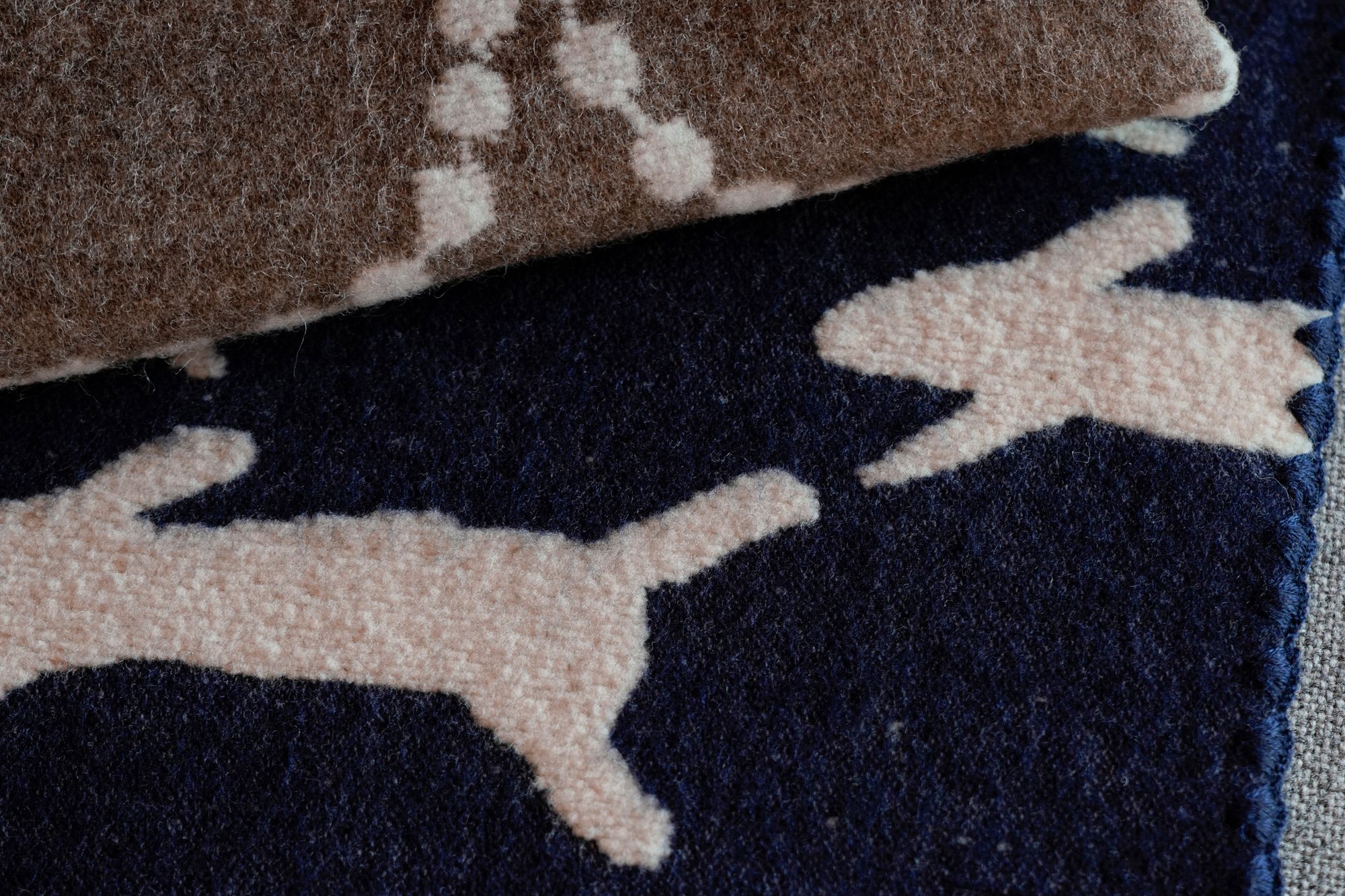 The making of minä perhonen wool blanket vol.1 - minä perhonen