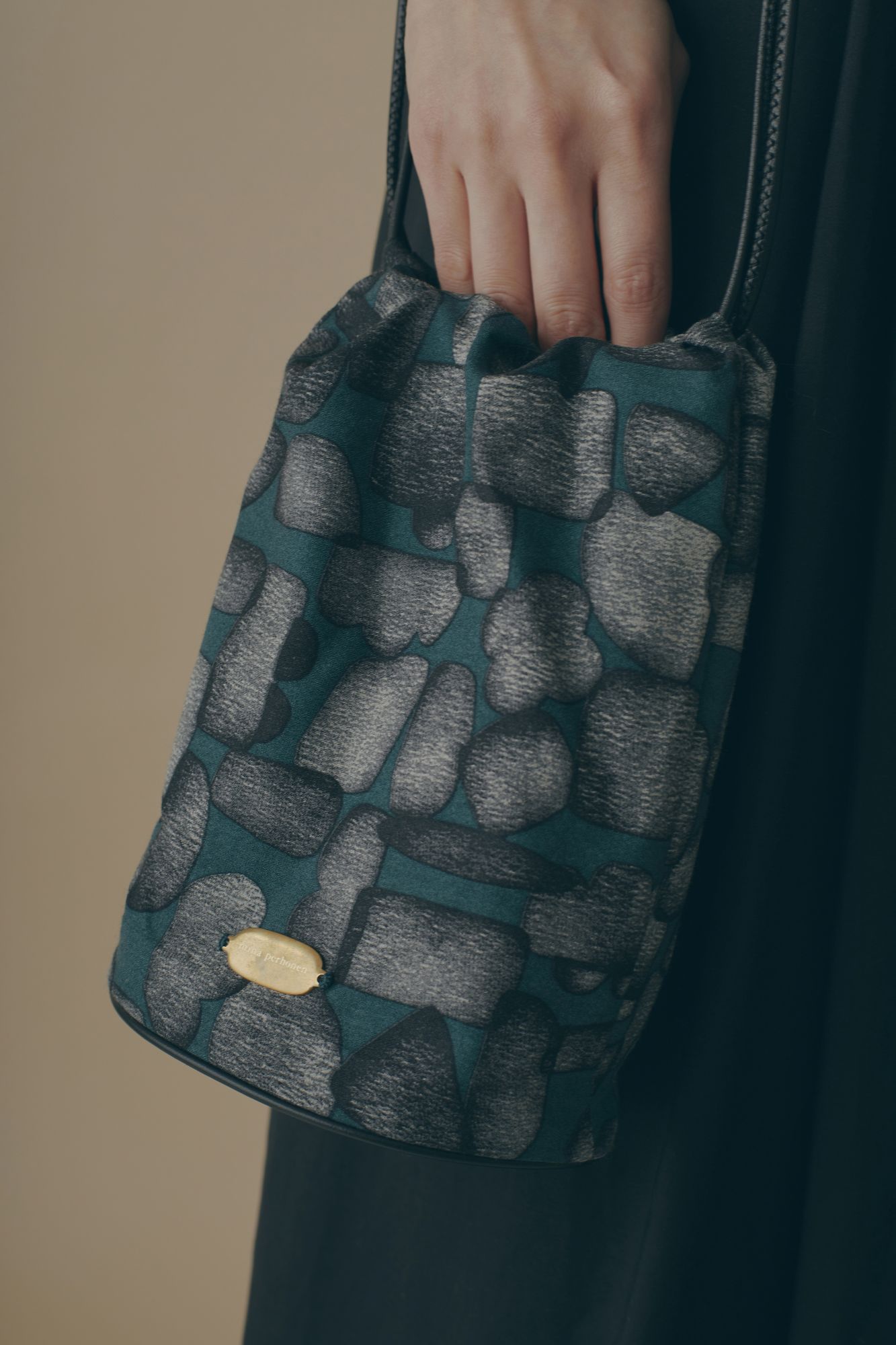 ミナペルホネン　canele pochette 新品未使用 188321631_o13.png?