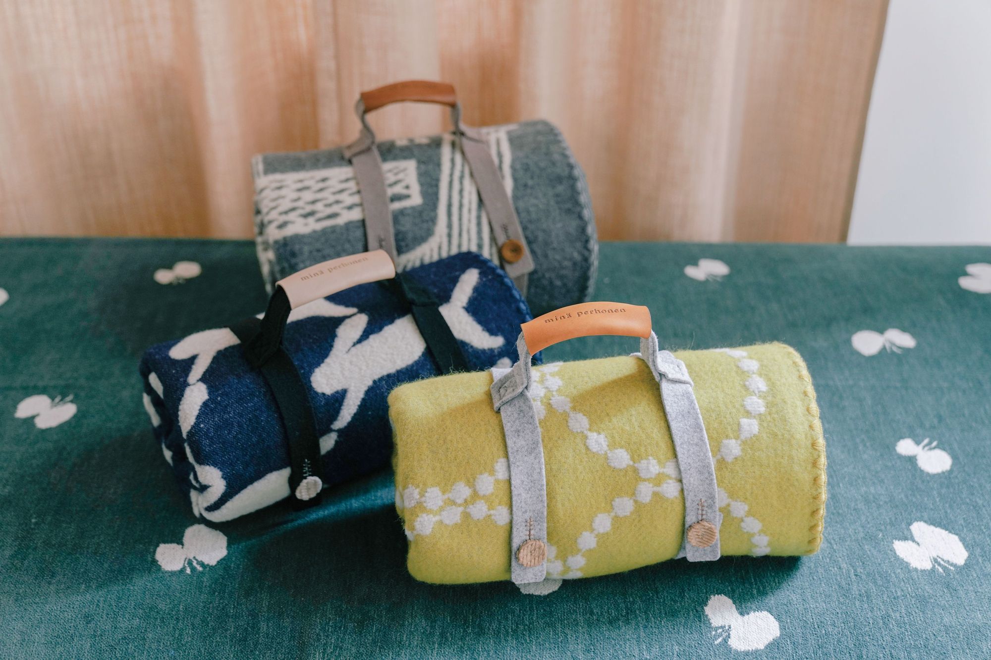 The making of minä perhonen wool blanket vol.1 - minä perhonen