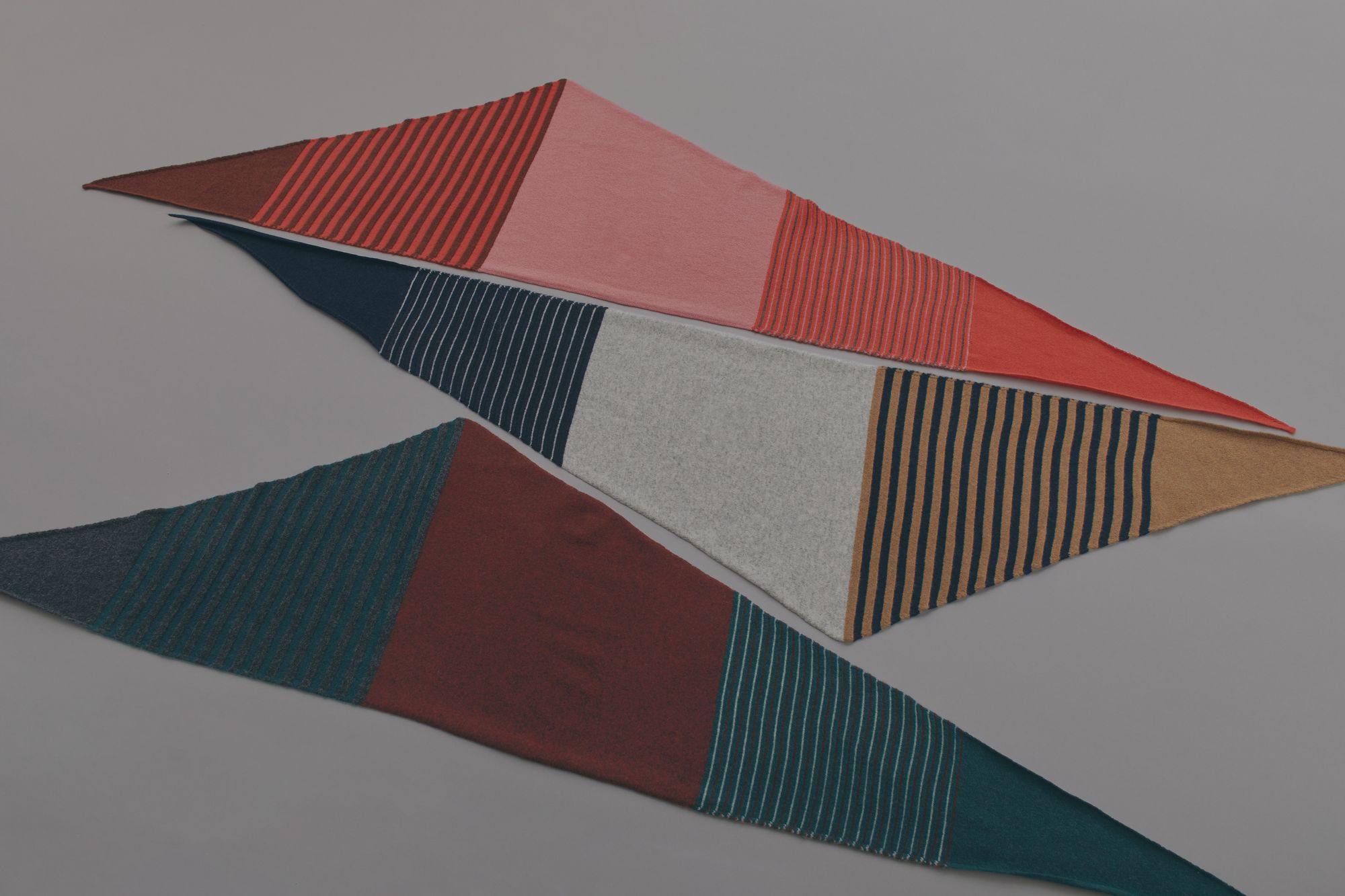 TRIANGLE STRIPE SCARF - minä perhonen