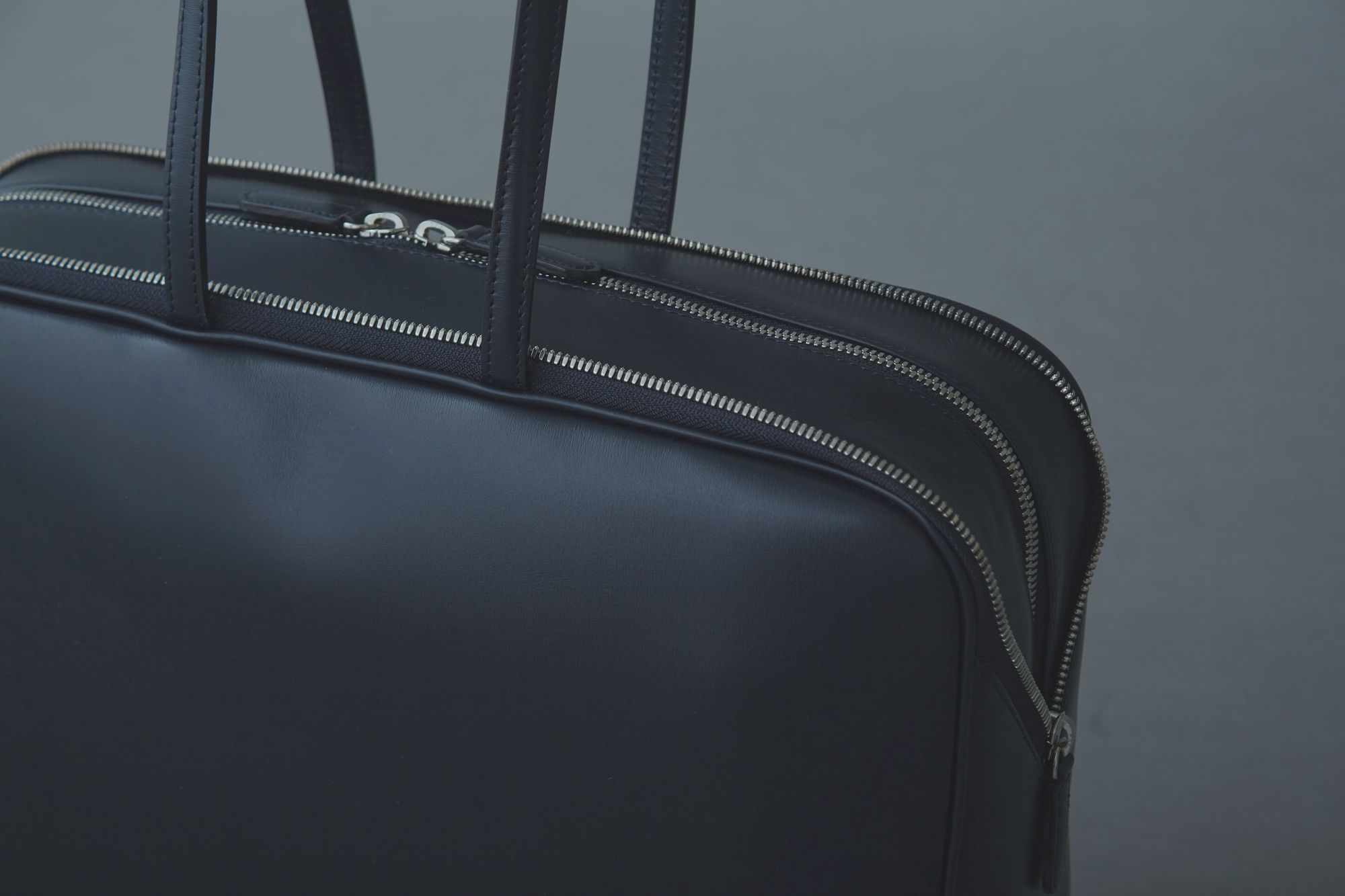 ミナペルホネン　siemen bag ショルダーバッグ　ブラック　レザー　本革 siemen bag バッグ - minä perhonen