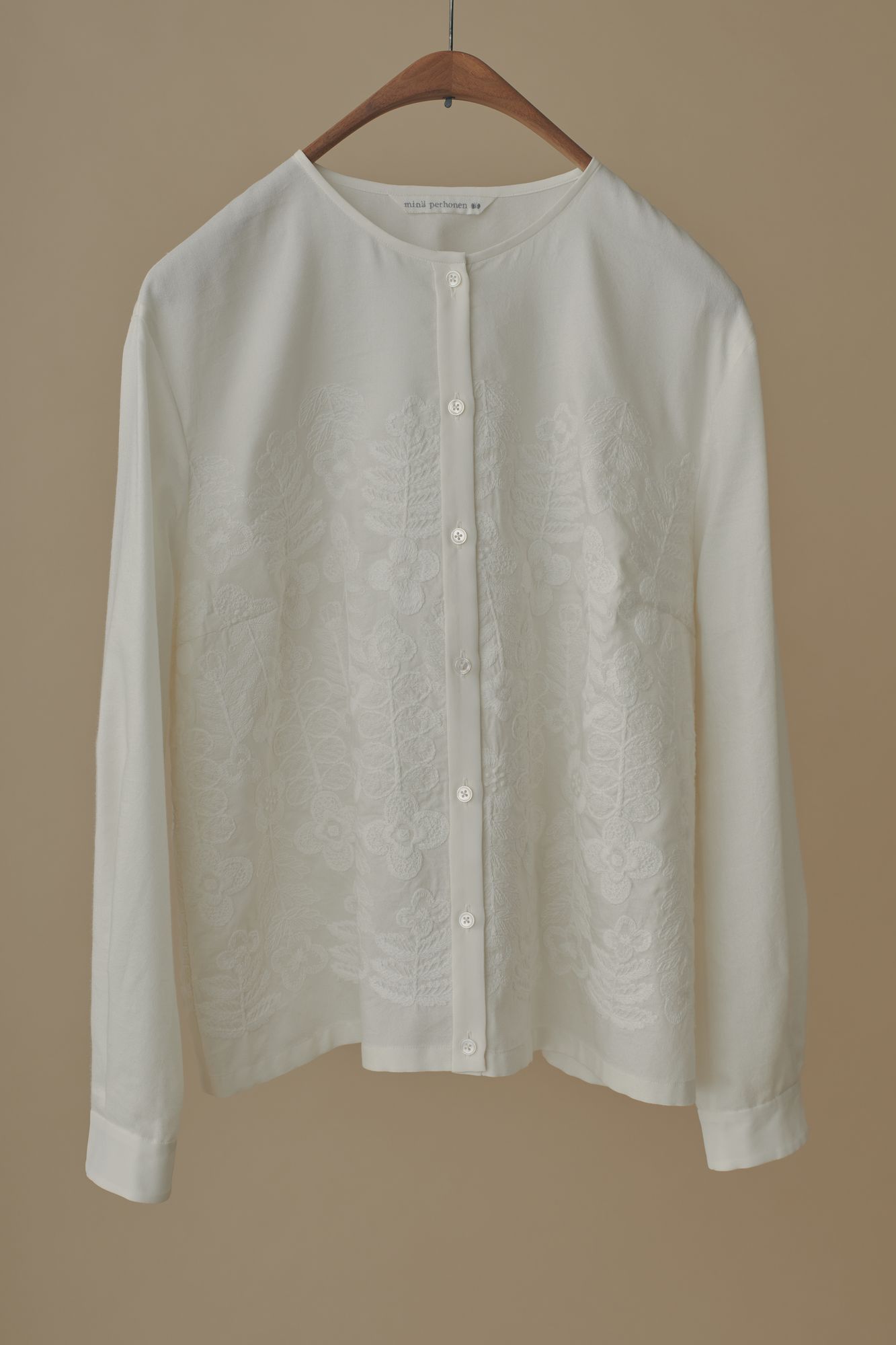 swing garden クルーネックブラウス - minä perhonen