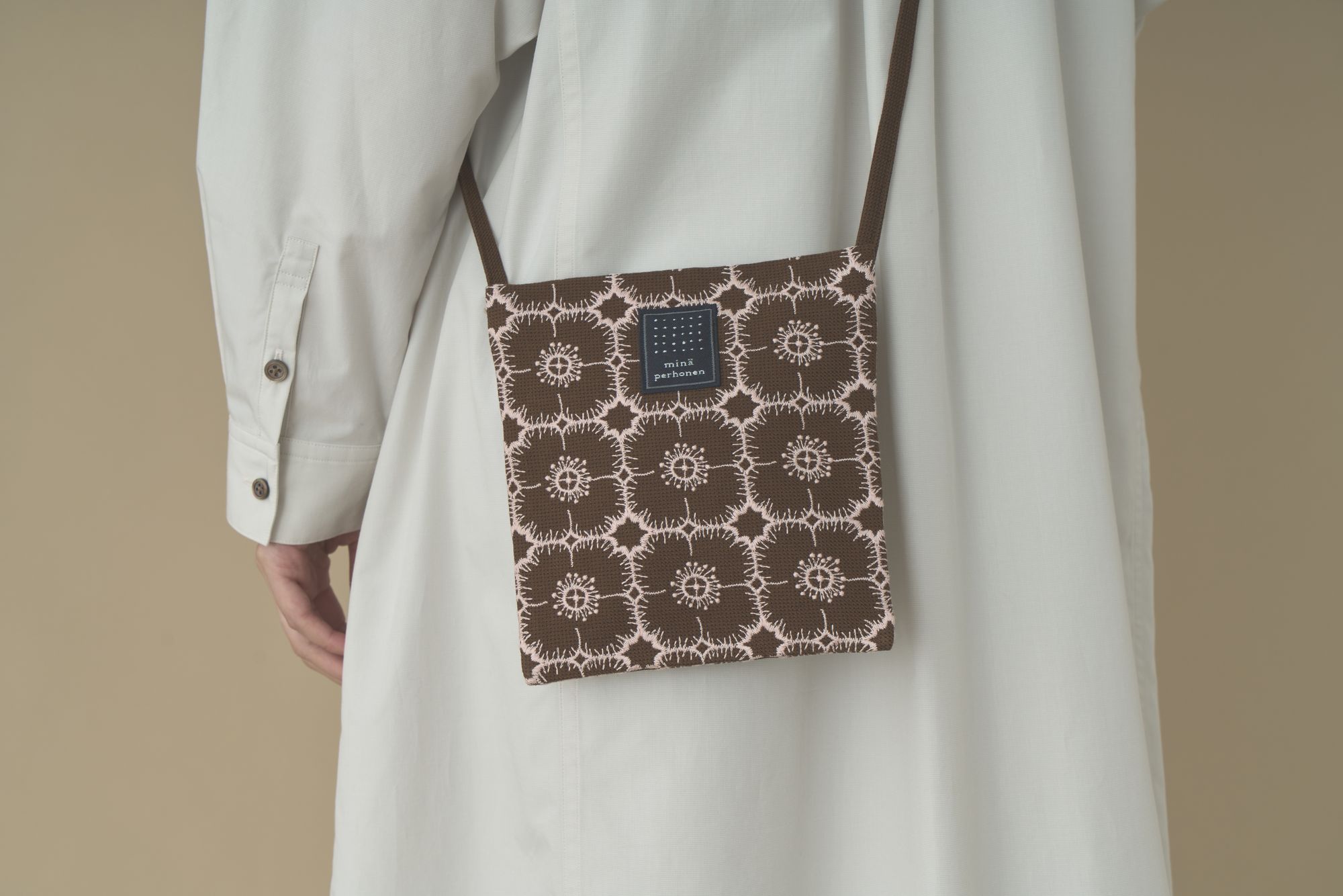 anemone pocket bag - minä perhonen