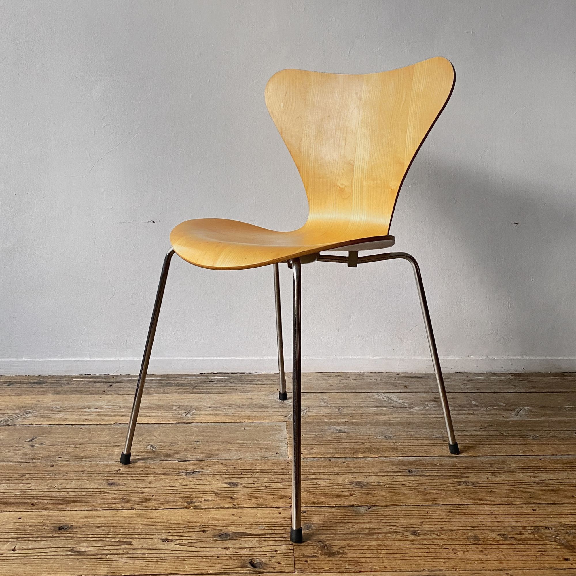 セブンチェア✖️ミナペルホネン　椅子　FRITZ HANSEN フリッツ・ハンセン Seven Chair Black Leather - minä perhonen