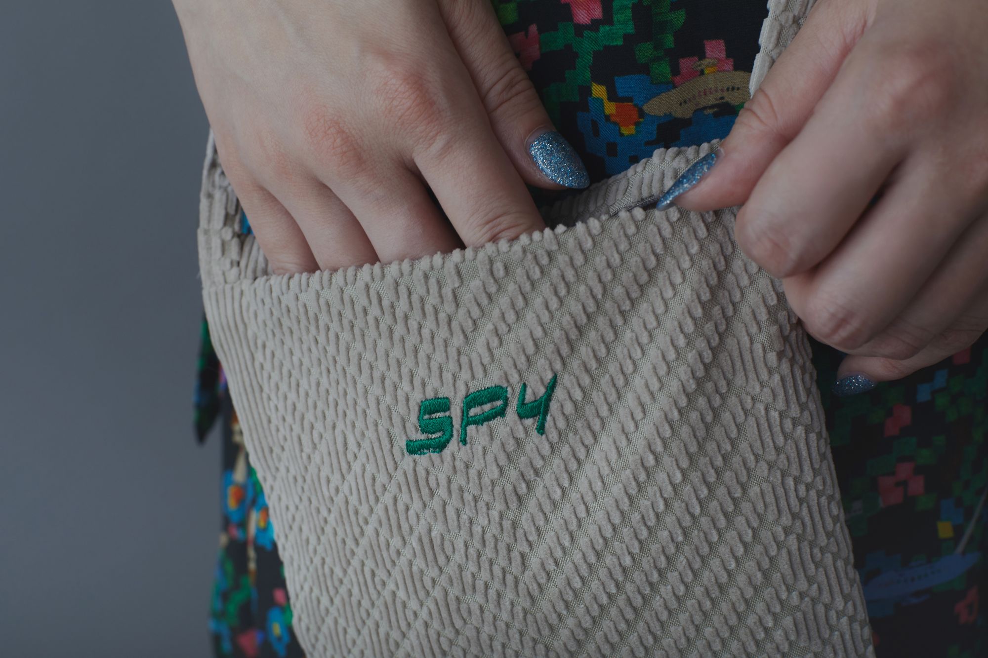 spy × land puzzle pocket bag - minä perhonen