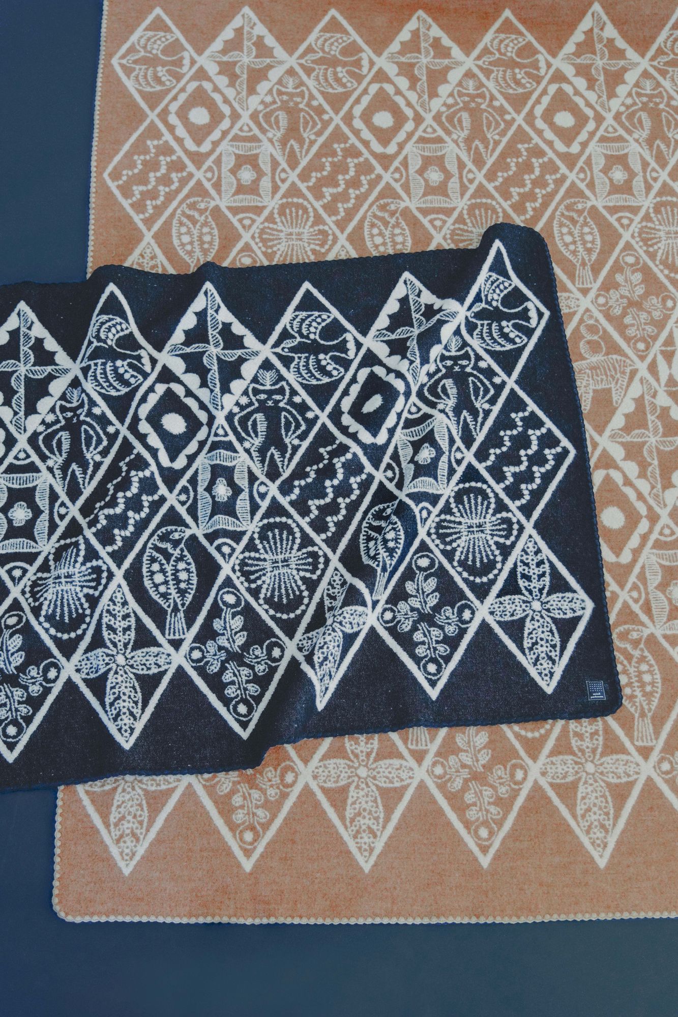 The making of minä perhonen wool blanket vol.2 - minä perhonen