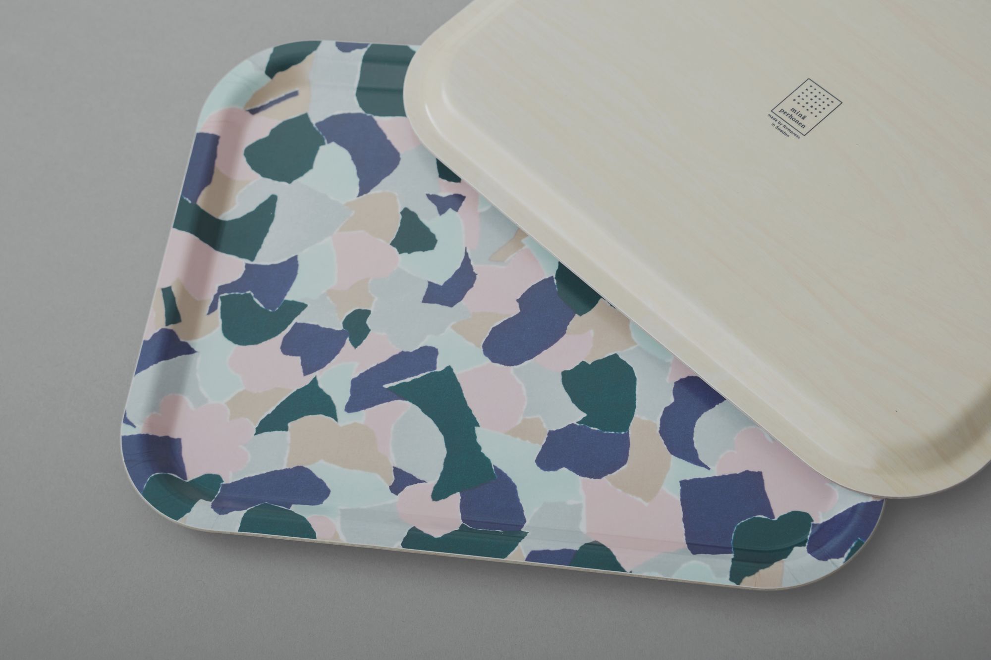 トレイ - minä perhonen