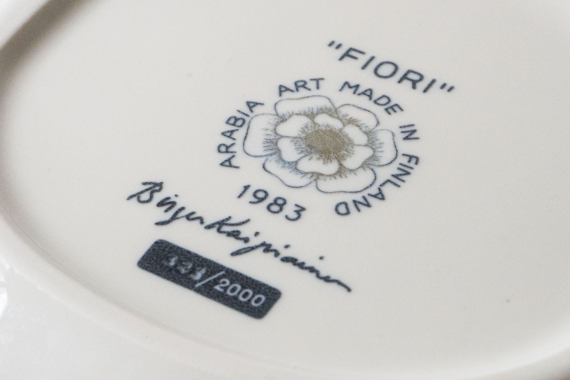 Fiori Wall Plate - minä perhonen