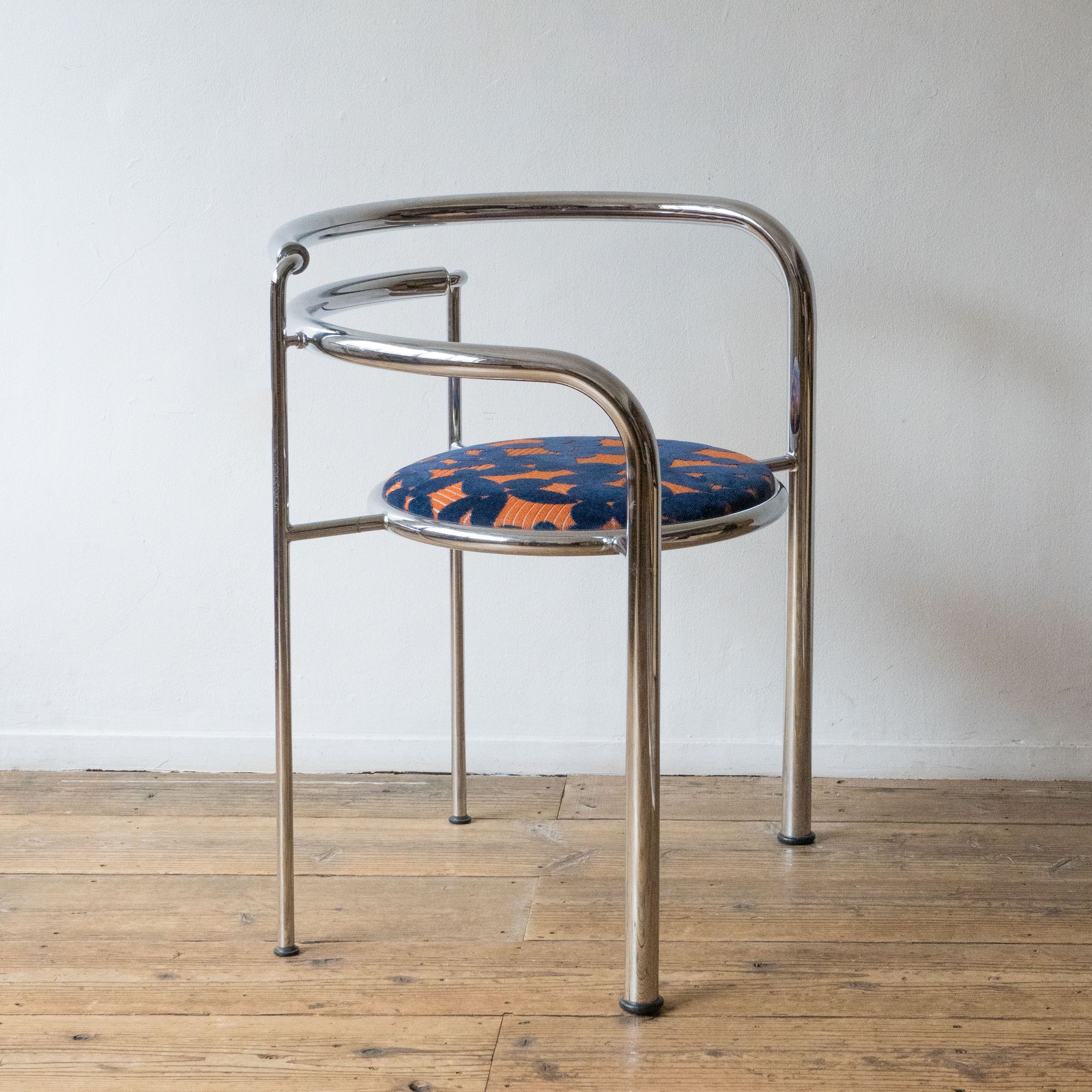 leaf Dark Horse Pipe Chair - minä perhonen