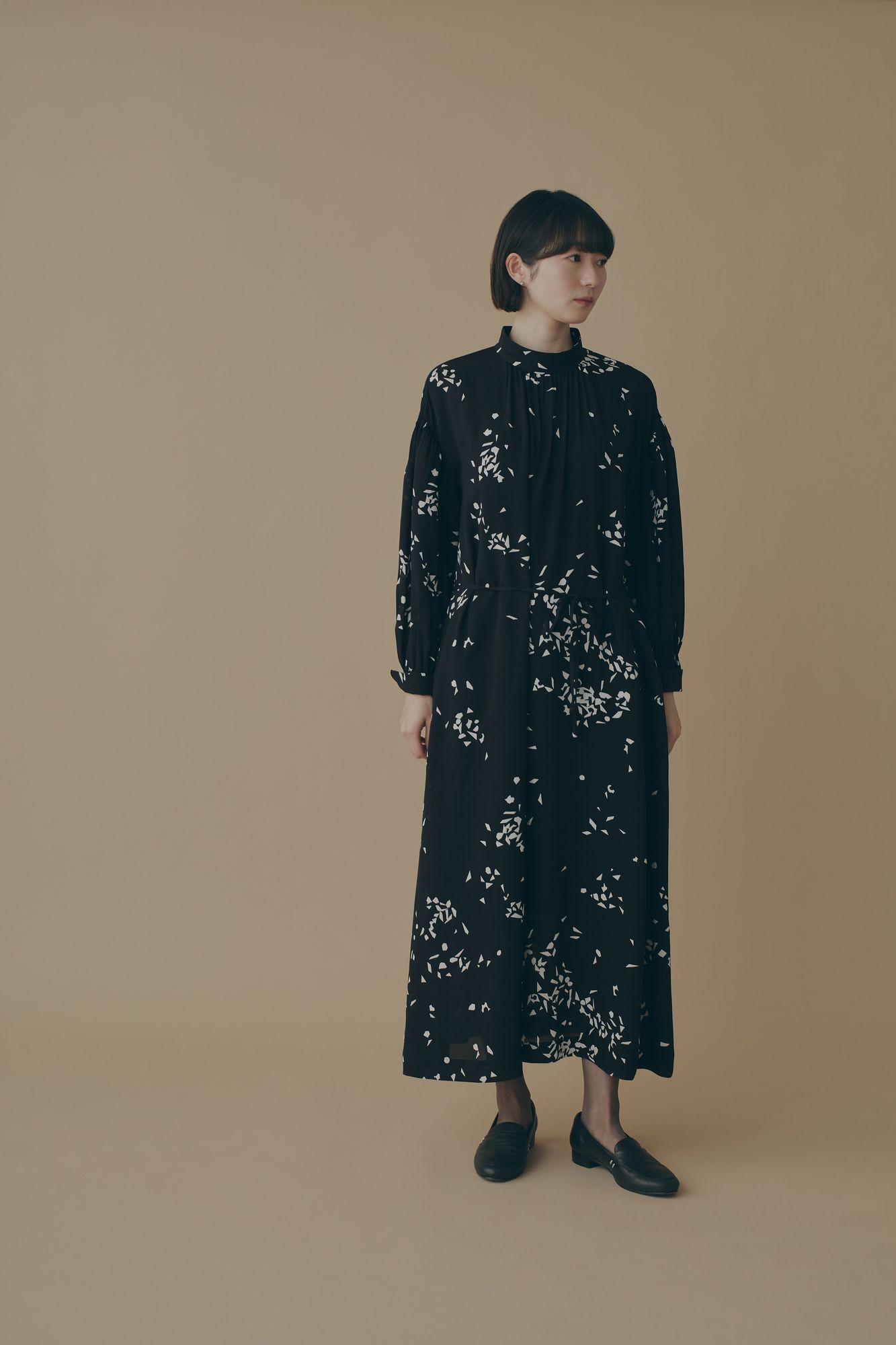 star snow スタンドカラーギャザードレス - minä perhonen