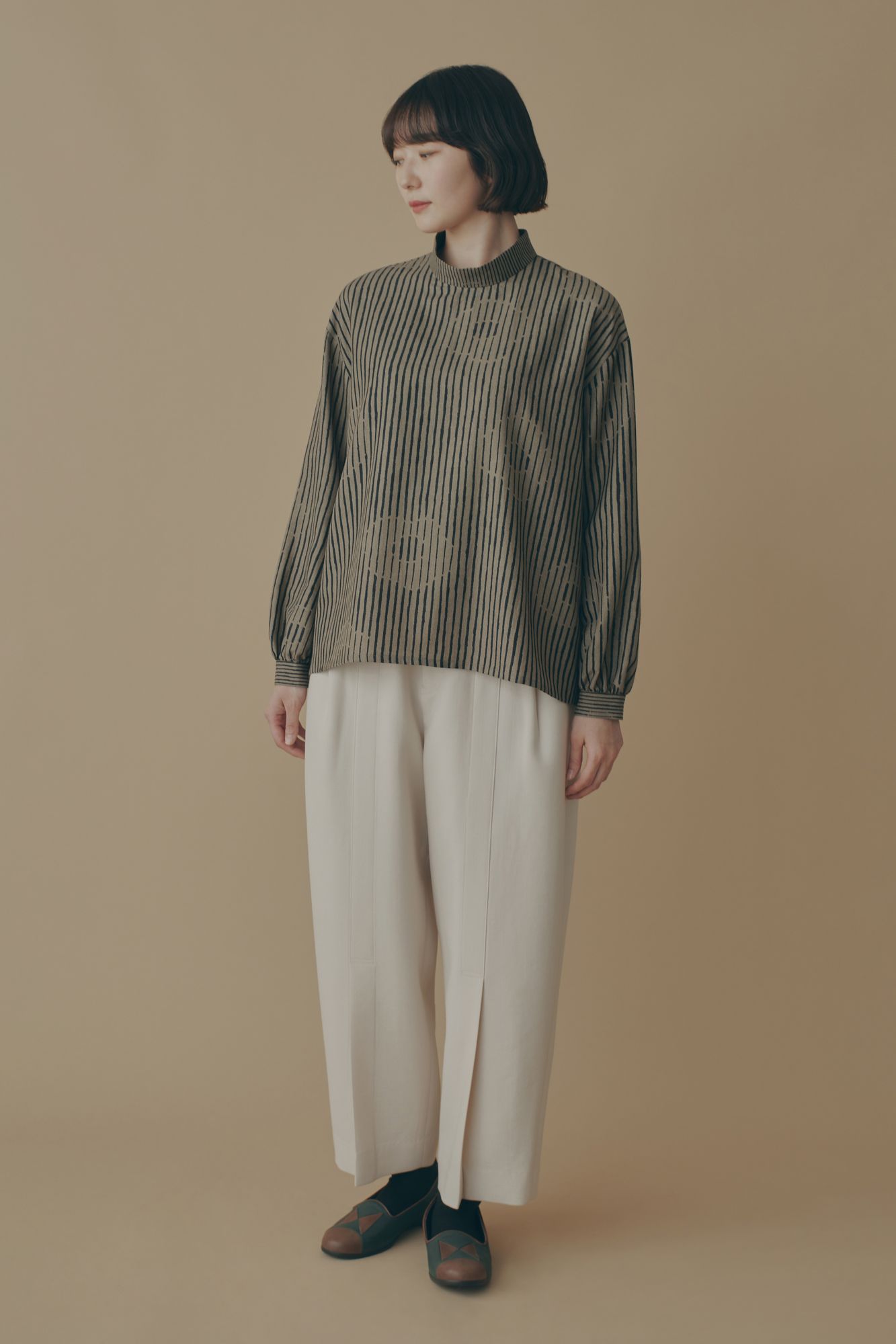 misty flower スタンドカラーブラウス - minä perhonen