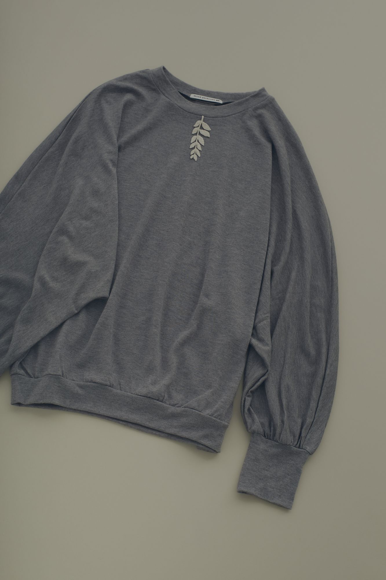 vapaa カットソー - minä perhonen