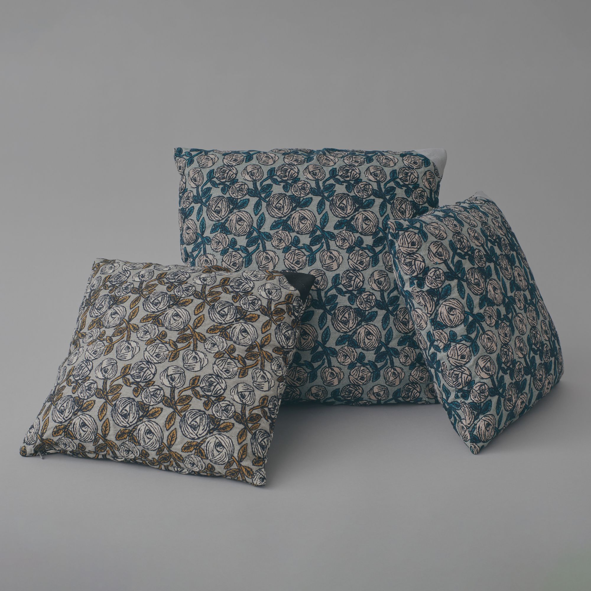 新品❗️タグ付き　ミナペルホネン rosyクッションカバー　完売品　正規品 Cushions - minä perhonen