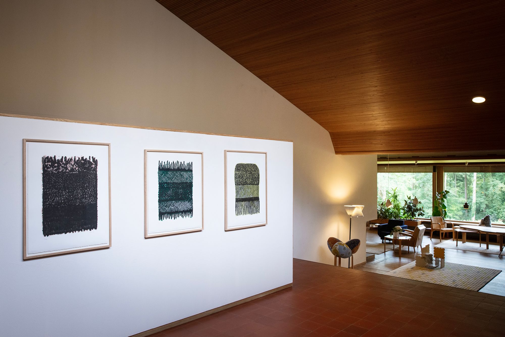 Hall & Living room - minä perhonen