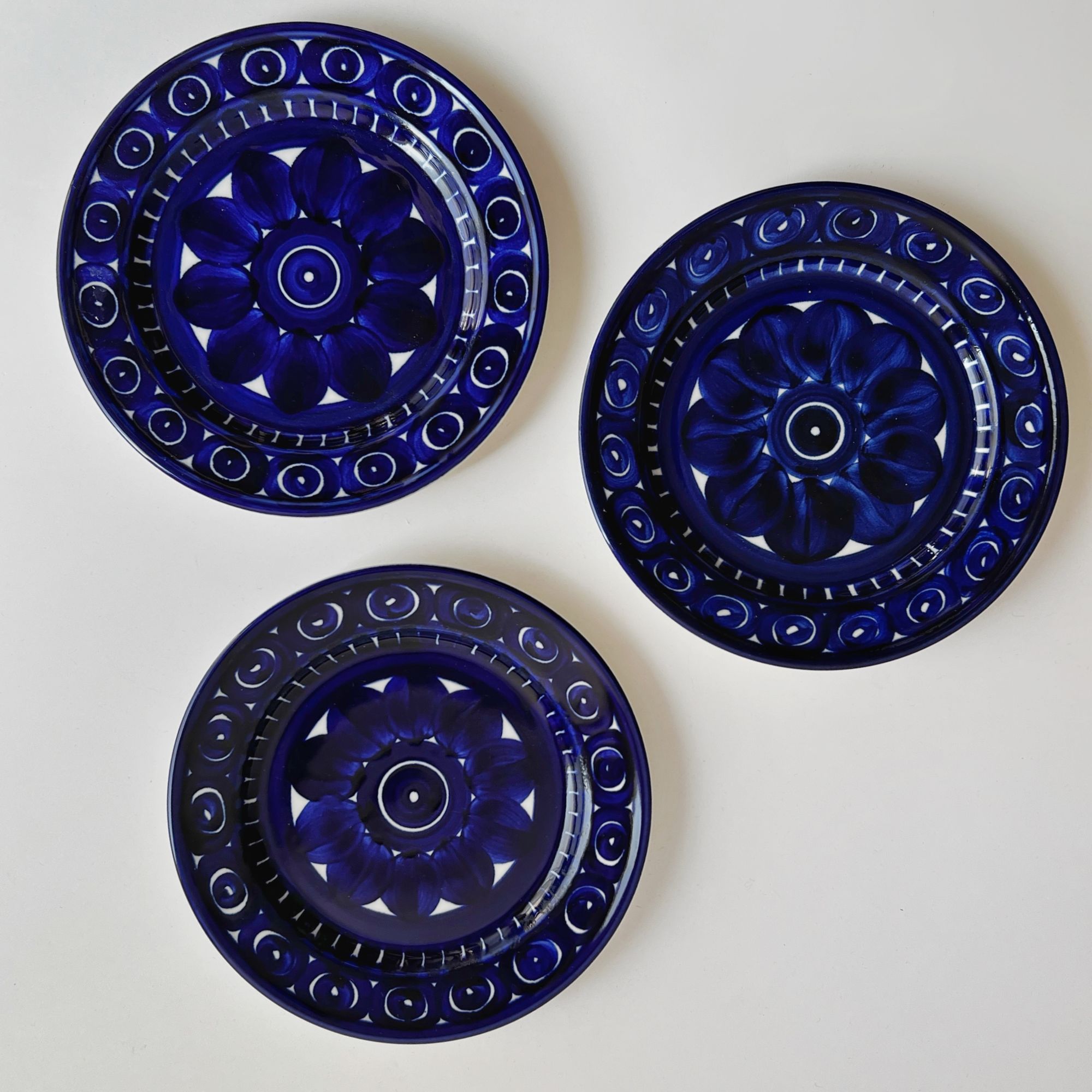 5枚揃うのはレアすぎる！☆アラビア♡貴重な廃盤バレンシアプレート♡17cm♡ Valencia Bread Plate 17cm - minä perhonen