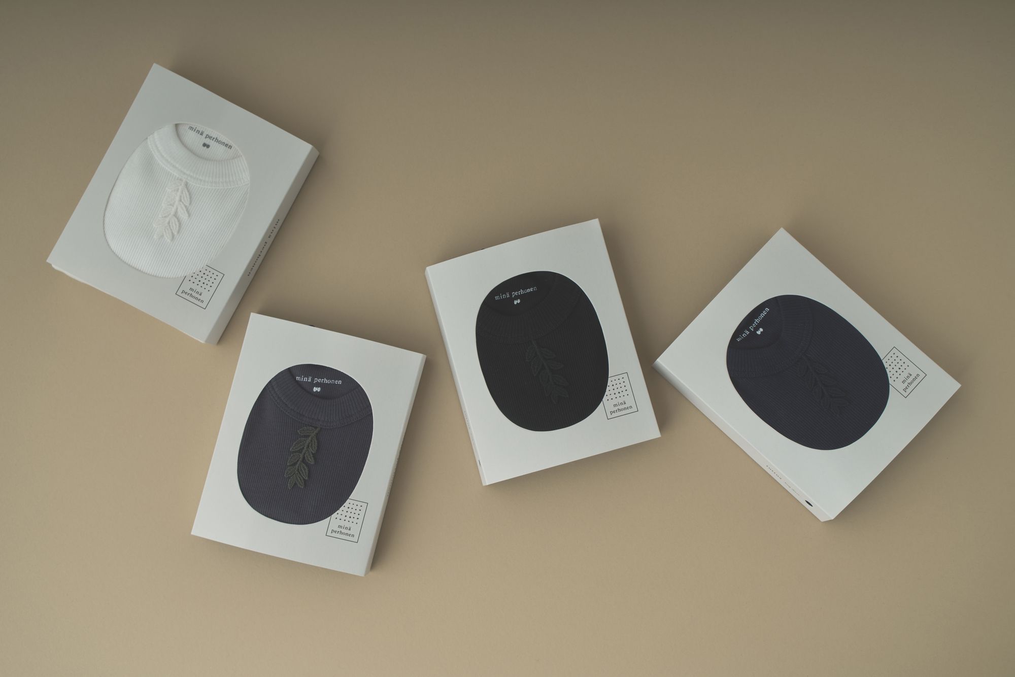 tuttua トップス - minä perhonen